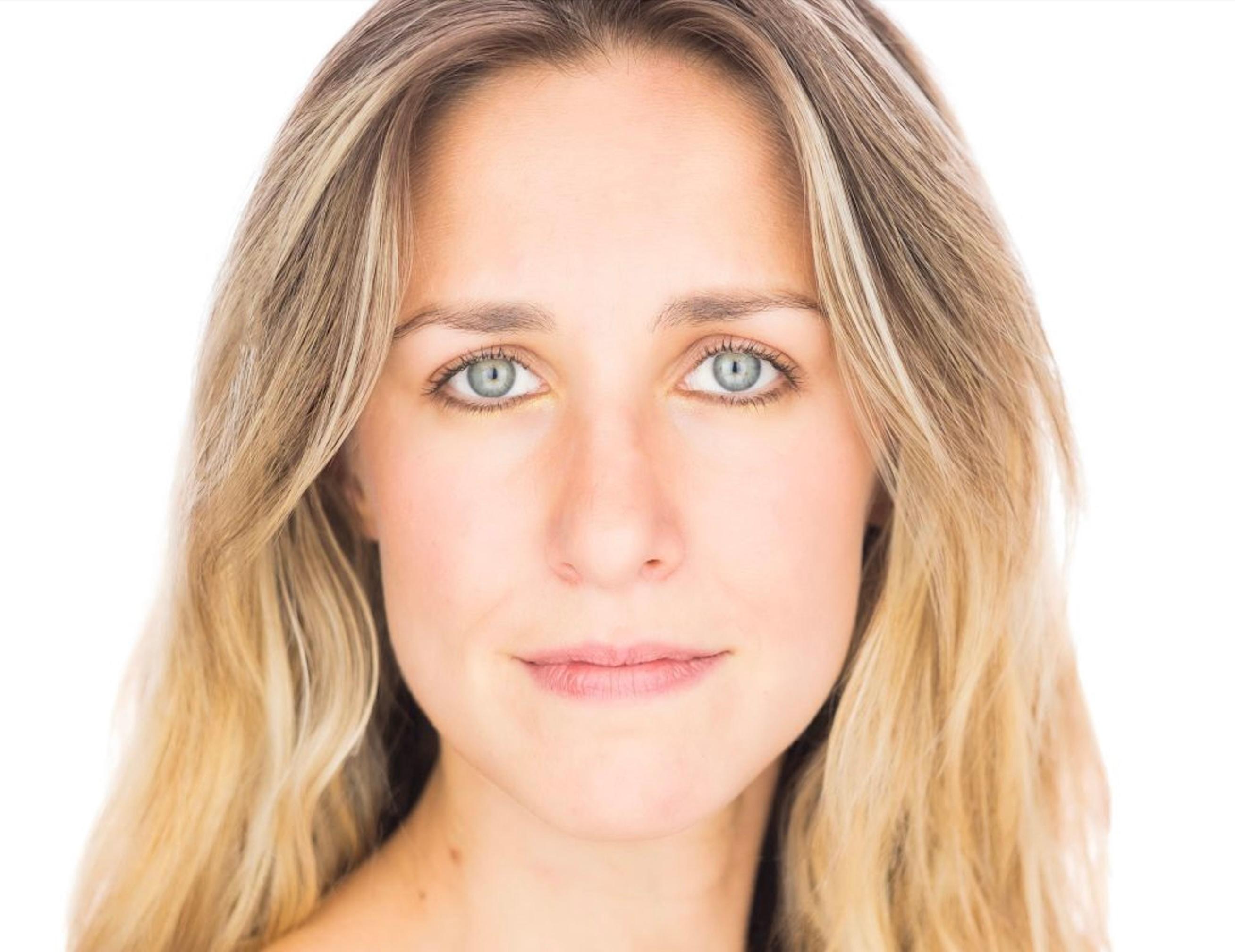 actor Alice Frank large photo