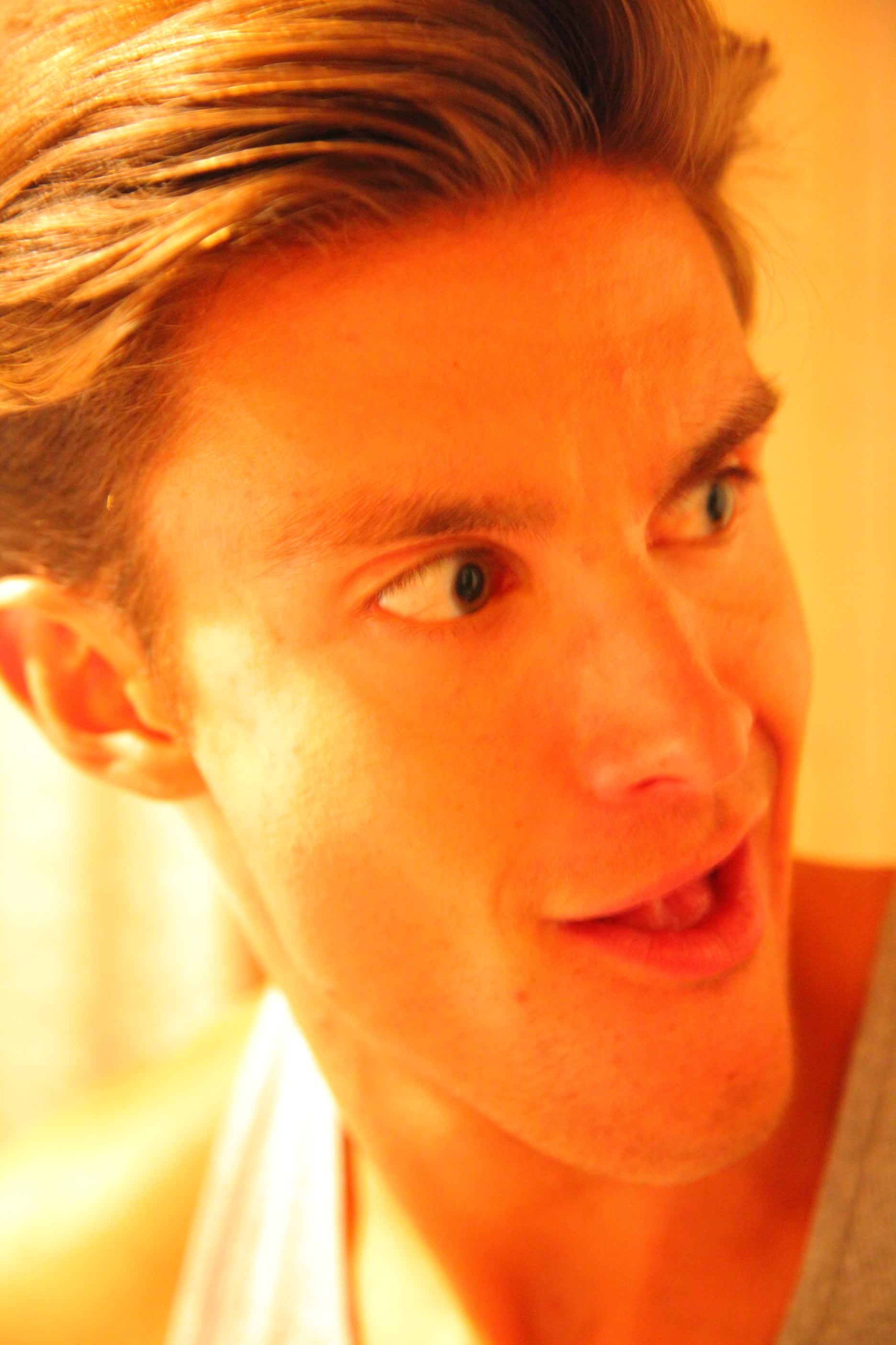 actor Andrew Phillips large photo