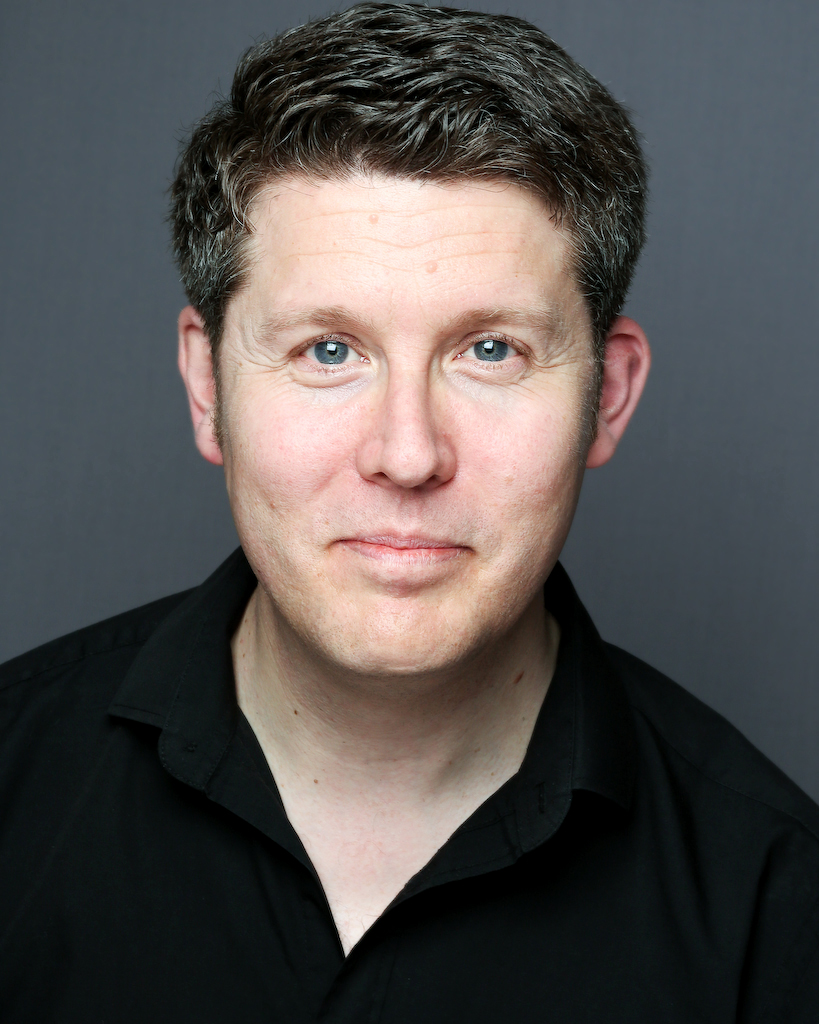 actor Jamie Chapman large photo