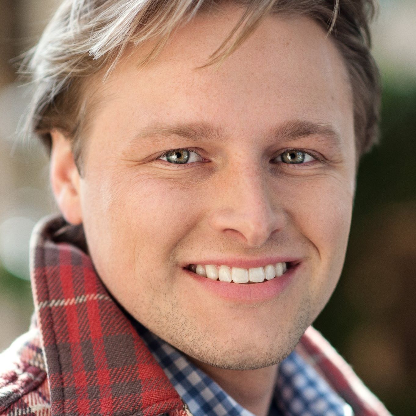 actor Shane Dzicek large photo