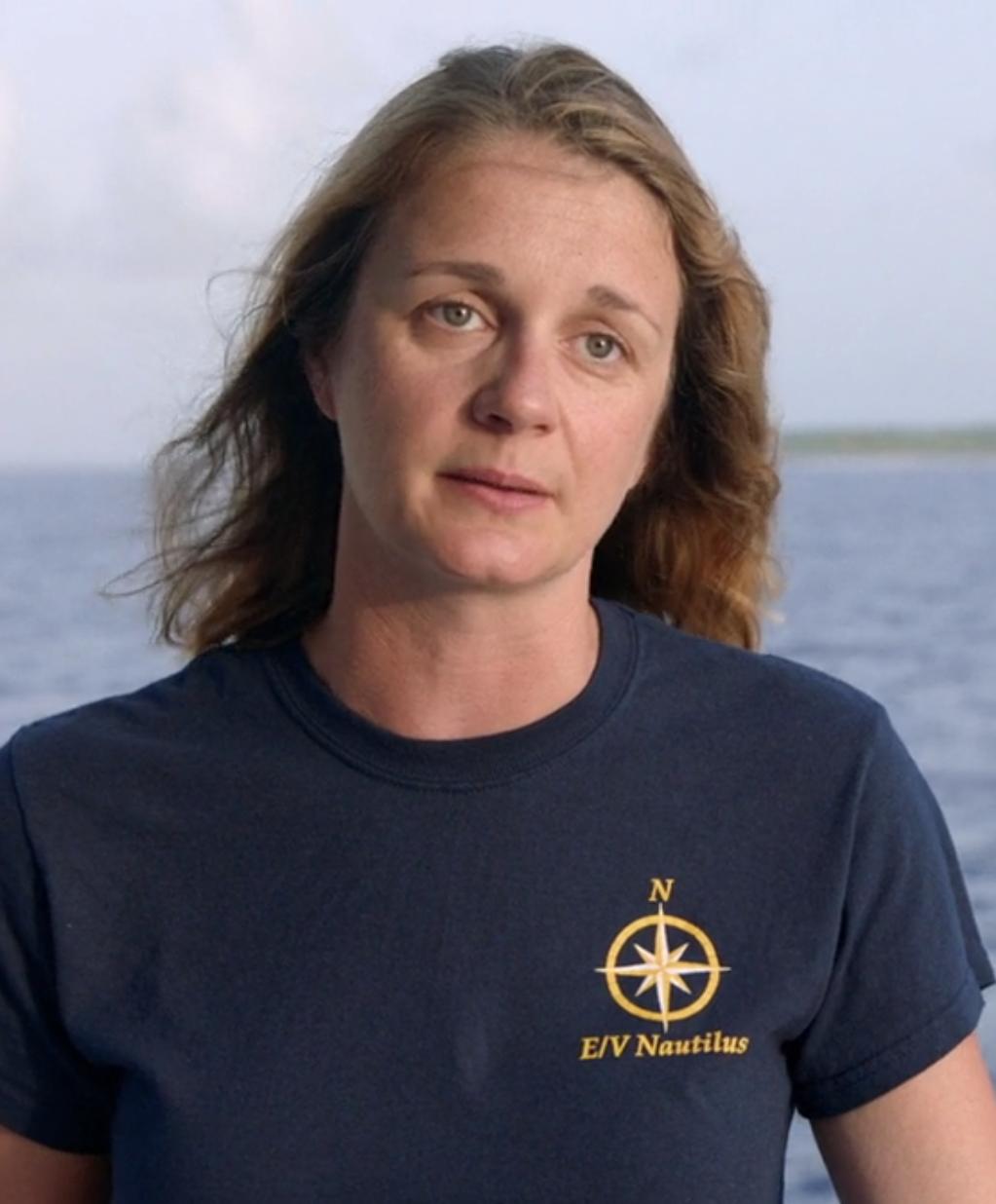 actor Allison Fundis large photo