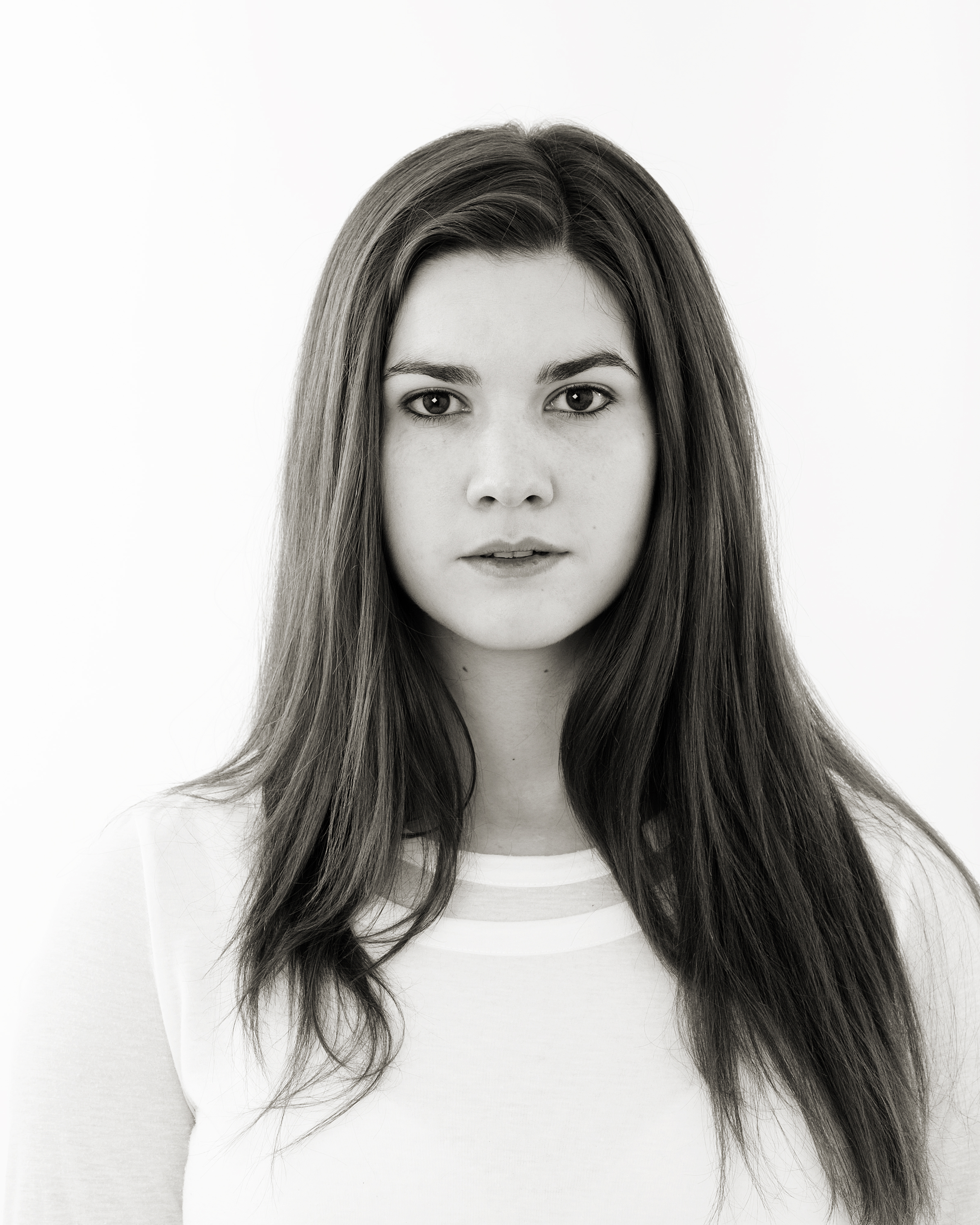 actor Liana O'Cleirigh large photo