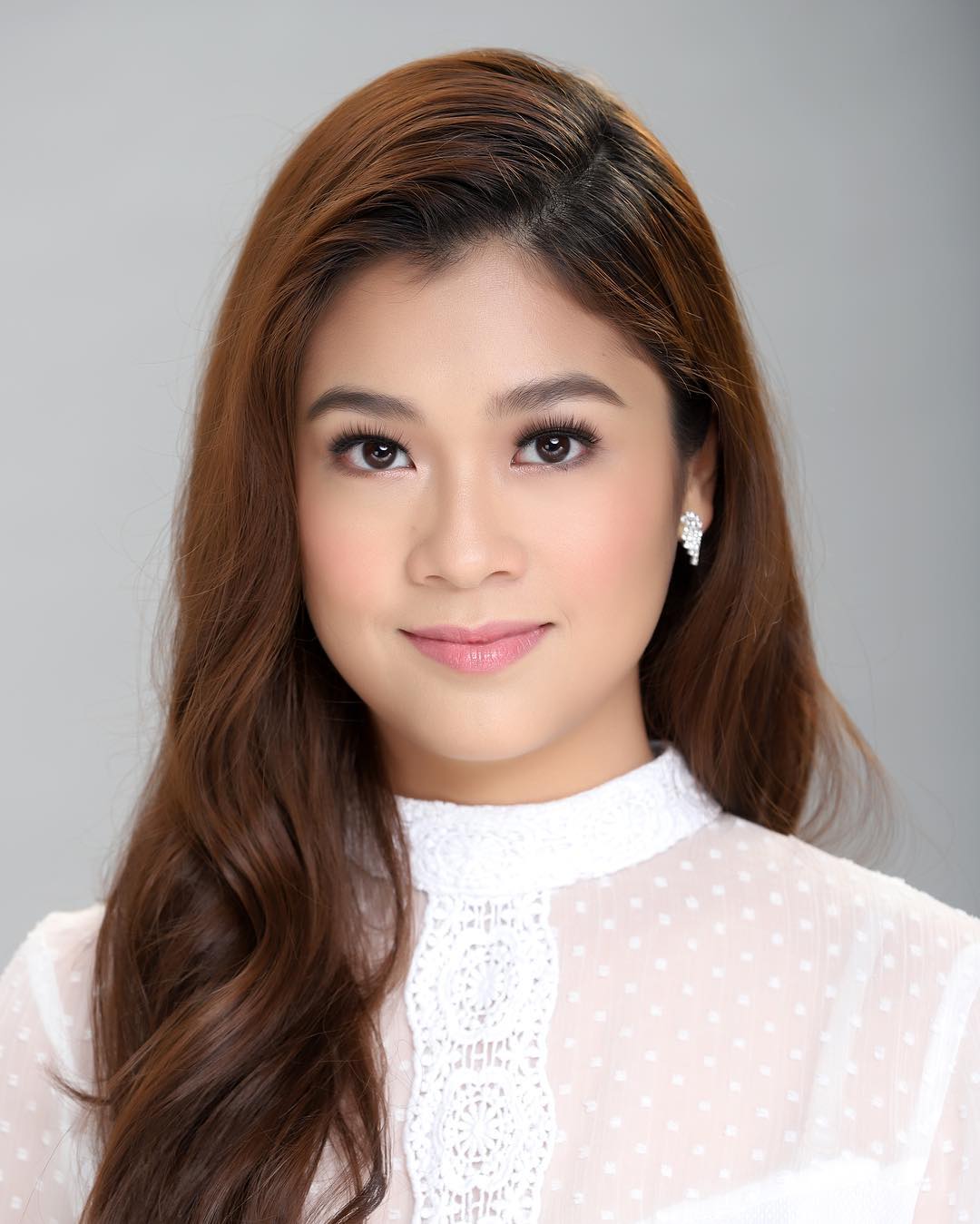 actor Yasmyne Suarez large photo