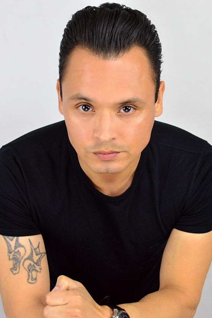 actor Xavier Clemente large photo