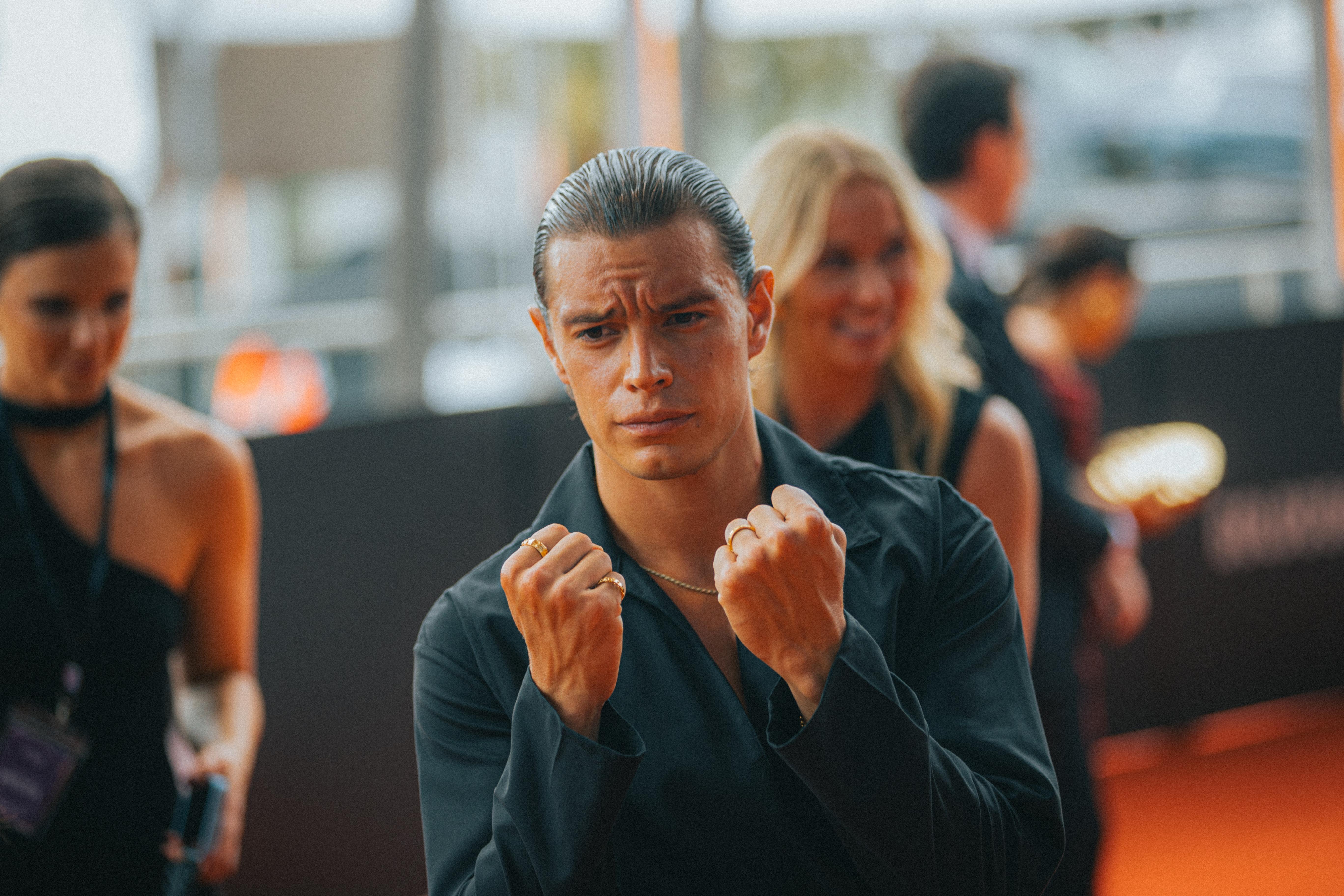 actor Carlos Sanson Jr. large photo