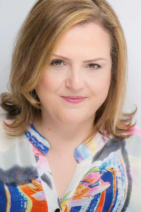 actor Annie Bio Biondich large photo