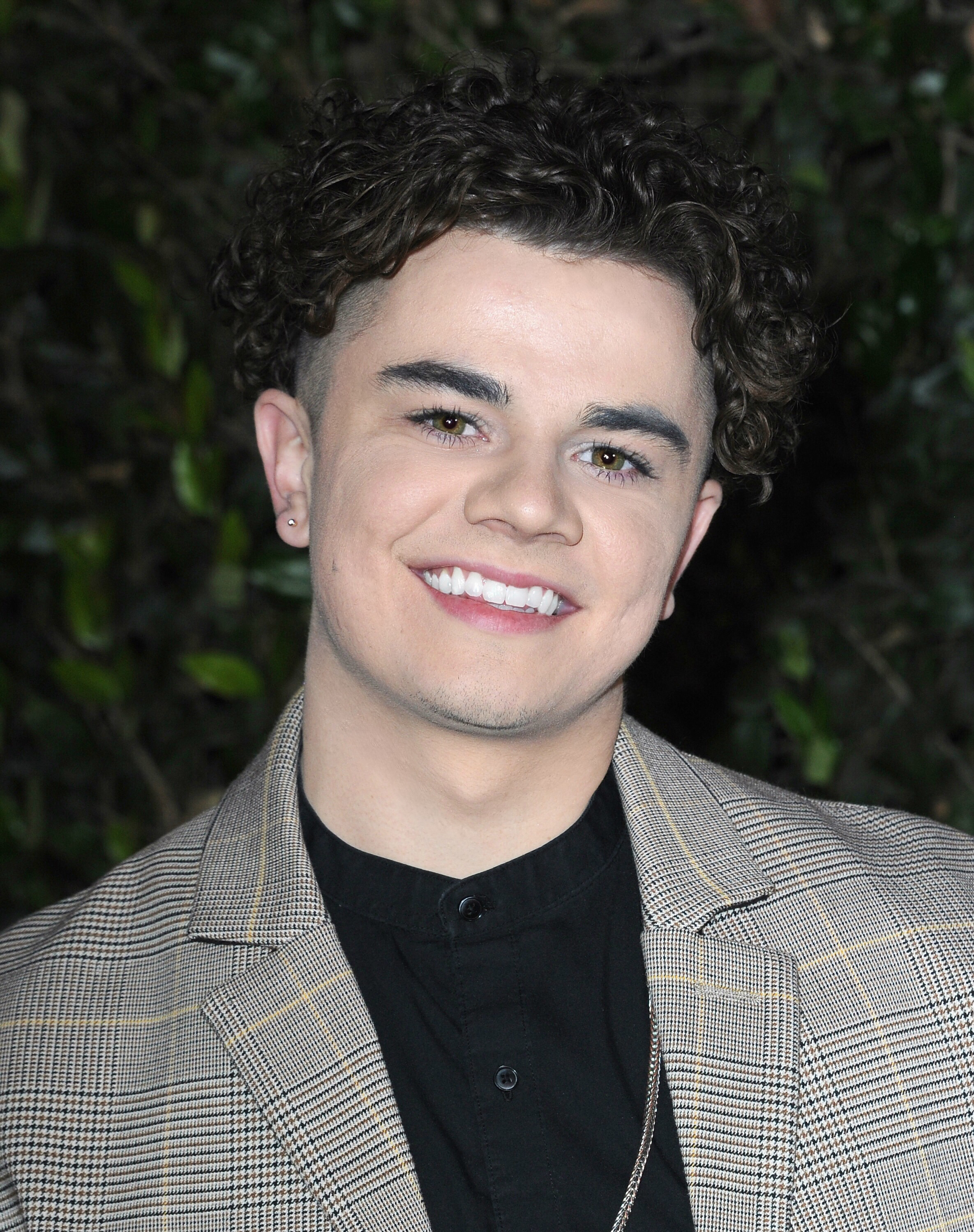 actor Brandon Stewart large photo