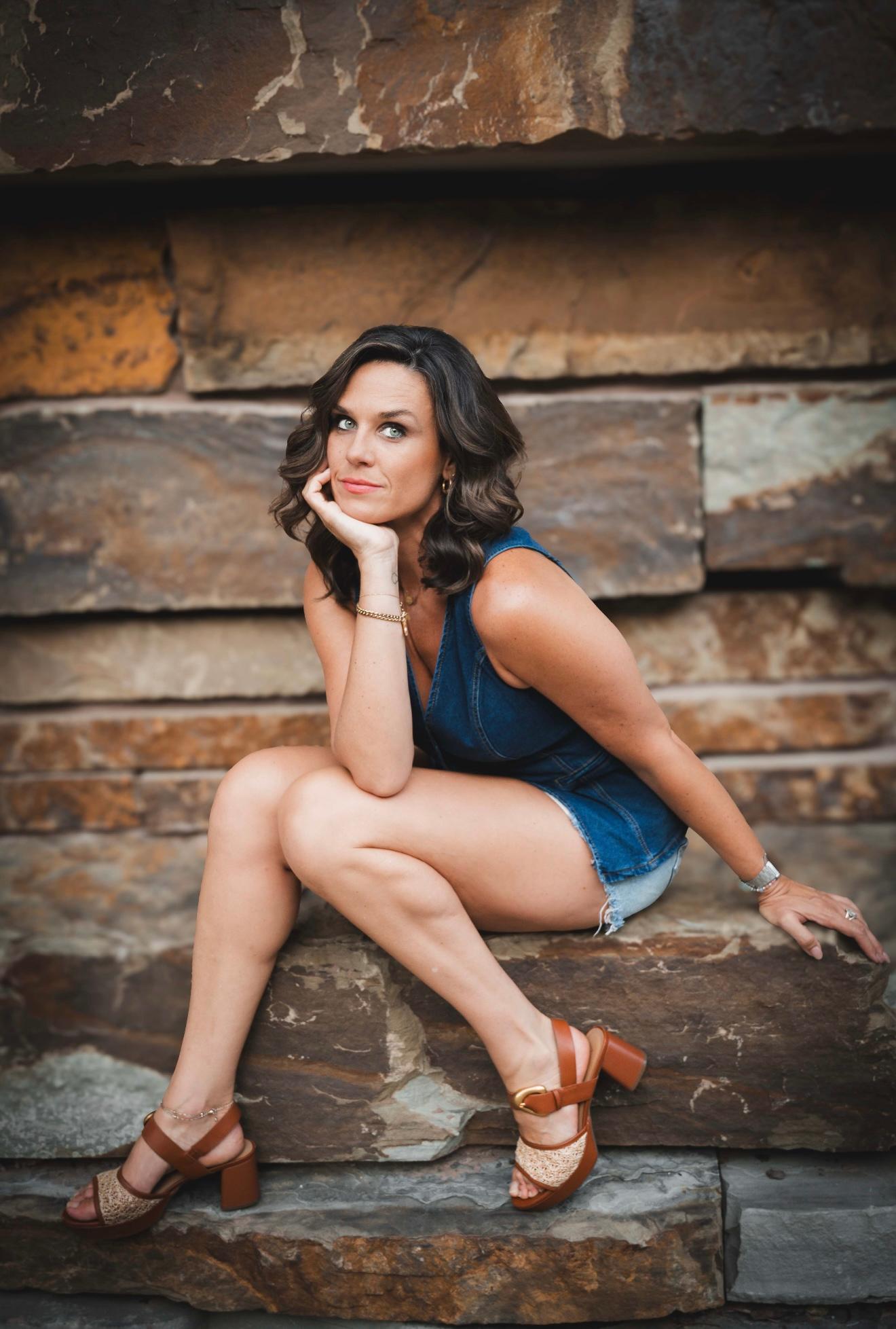 actor Ana Berry large photo