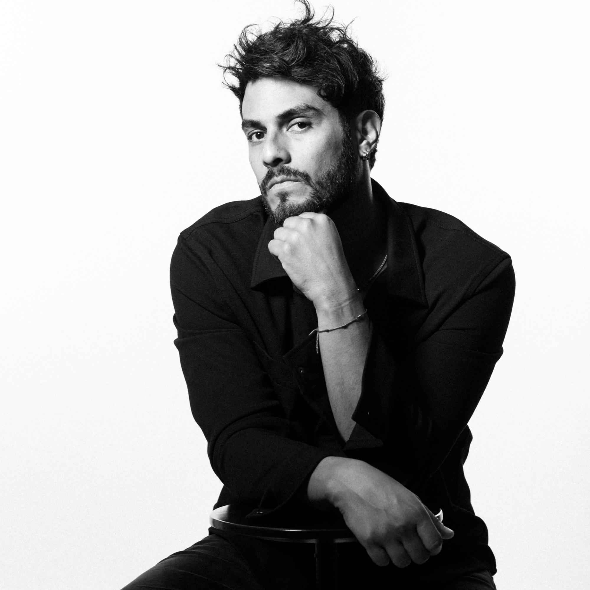 actor Hugo Catalán large photo