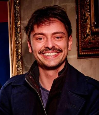 actor Gover Meit large photo