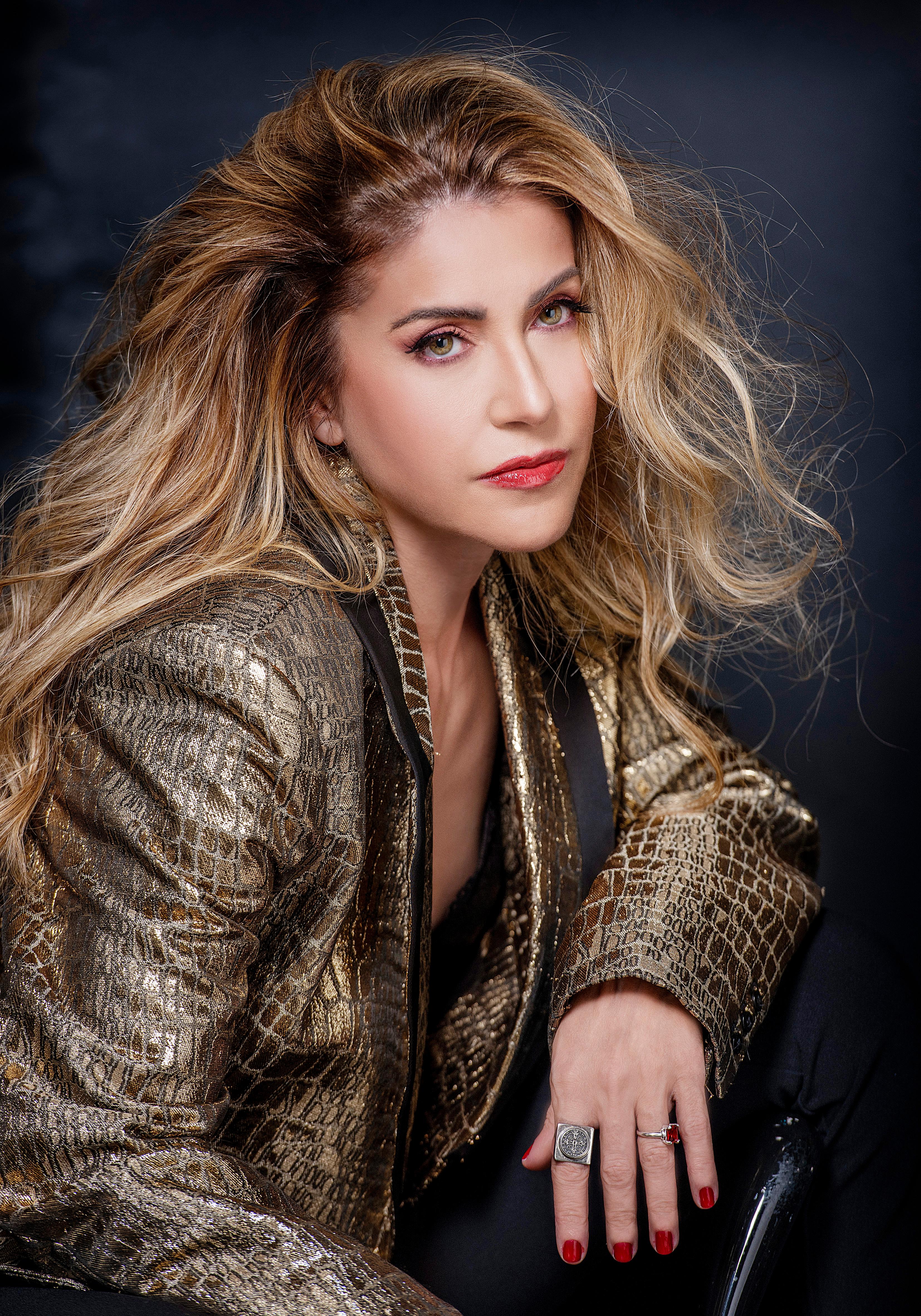 actor Alessandra Verney large photo