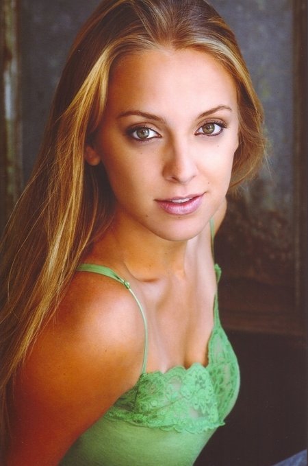 actor Sarah Hall large photo