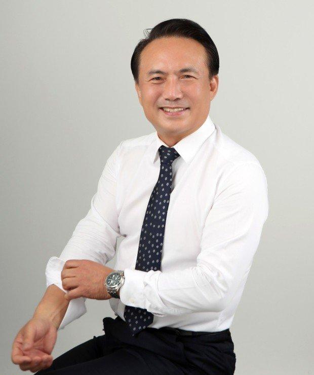 actor Doo-Gyum Jung large photo