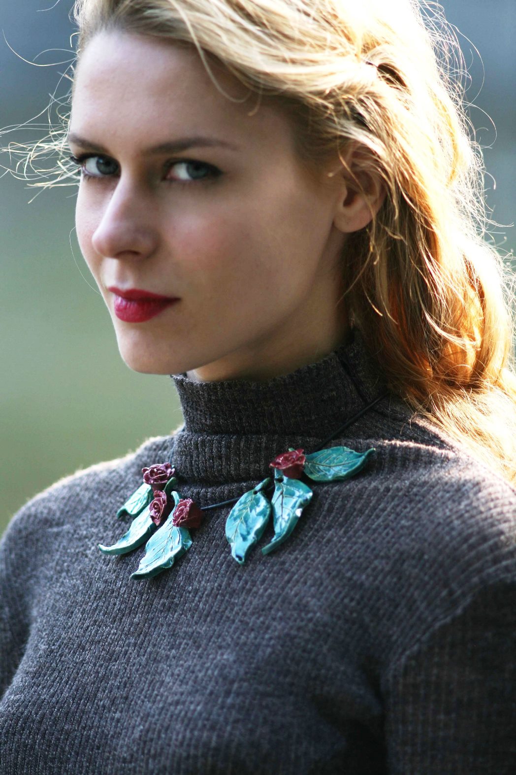 actor Elena Radonicich large photo