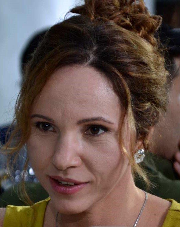 actor Yailene Sierra large photo