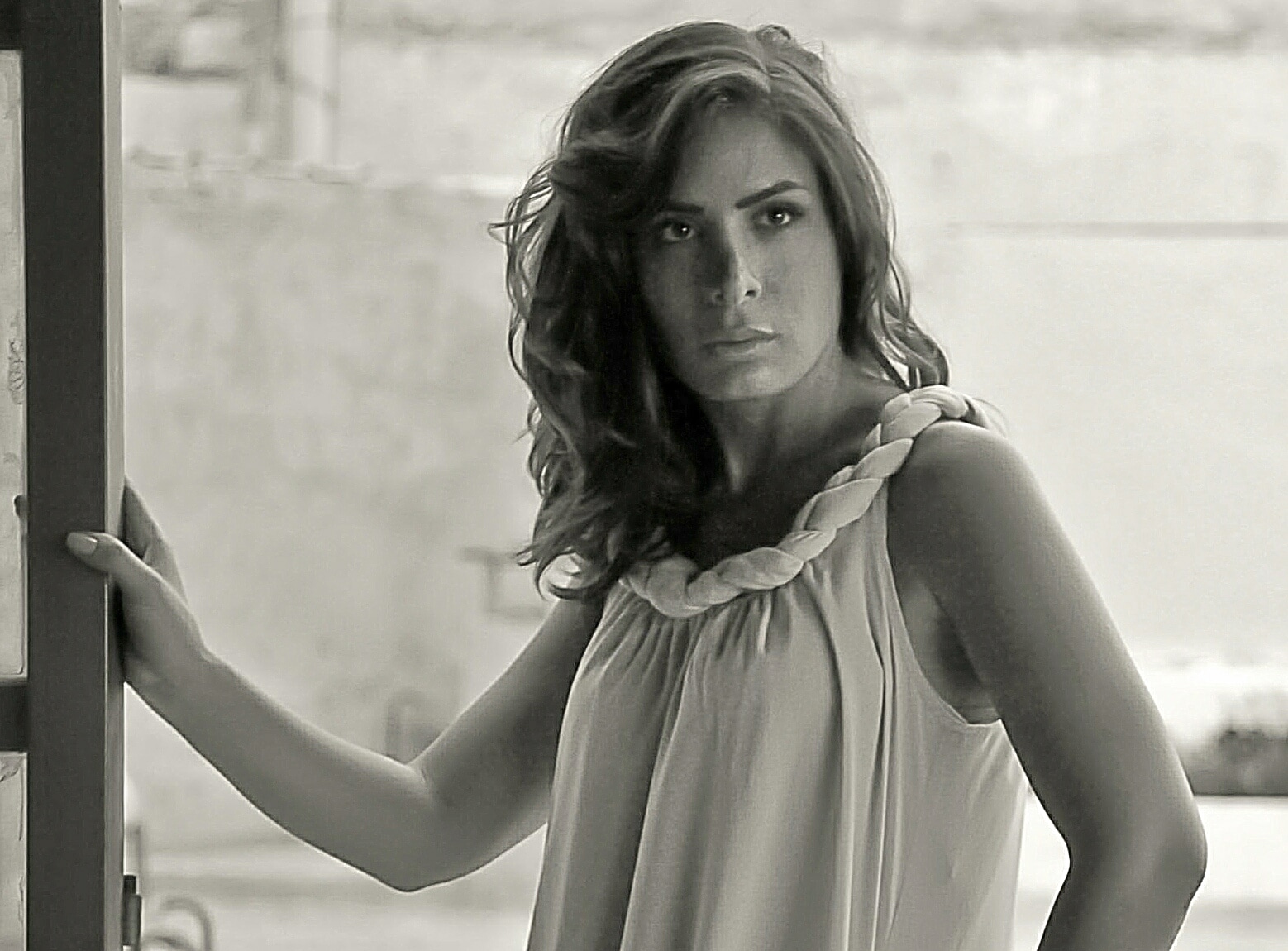 actor Leila Arabi large photo