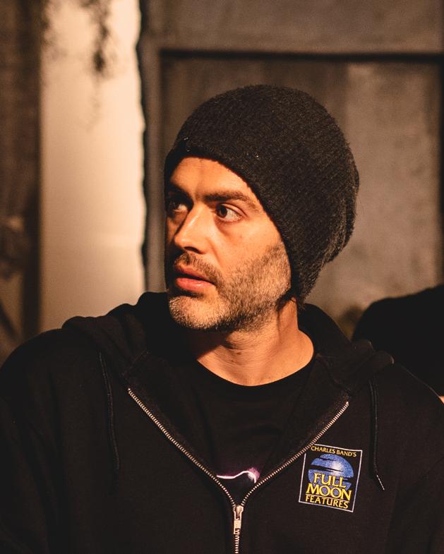 actor Lindsey Schmitz large photo