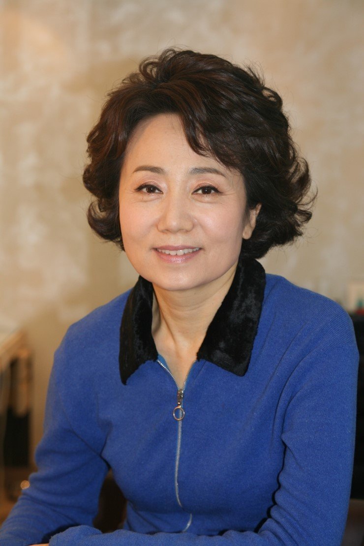 actor Byoung-Sook Sung large photo