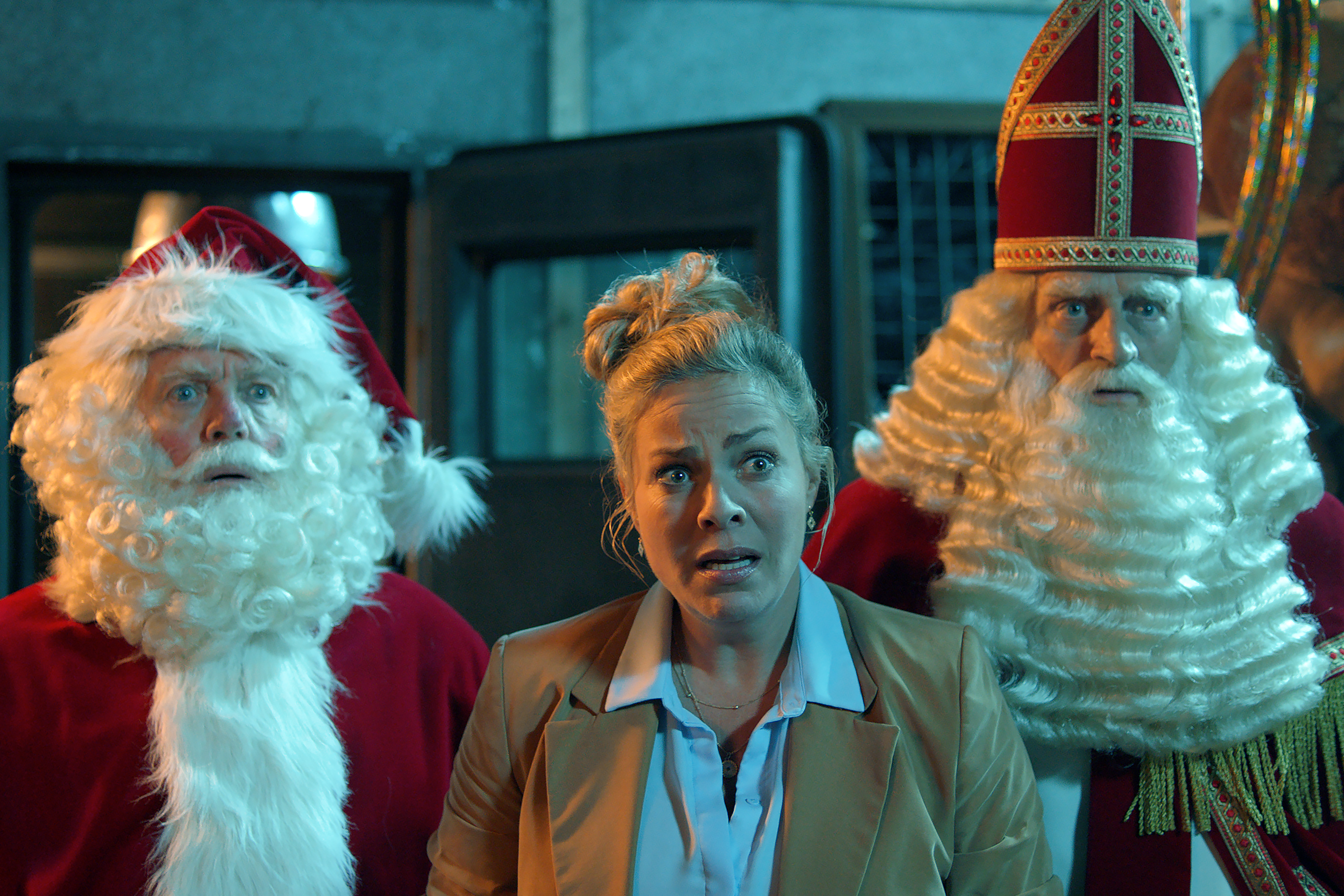 actor Maaike Martens large photo