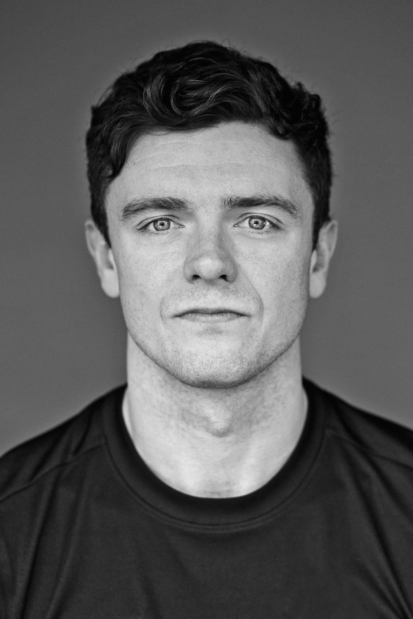 actor Emmet Byrne large photo