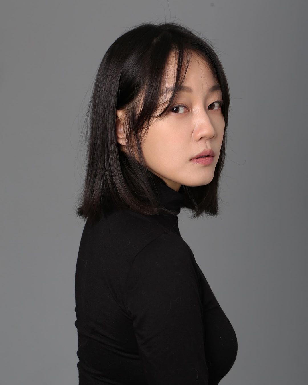 actor Hye Rin Ryu large photo