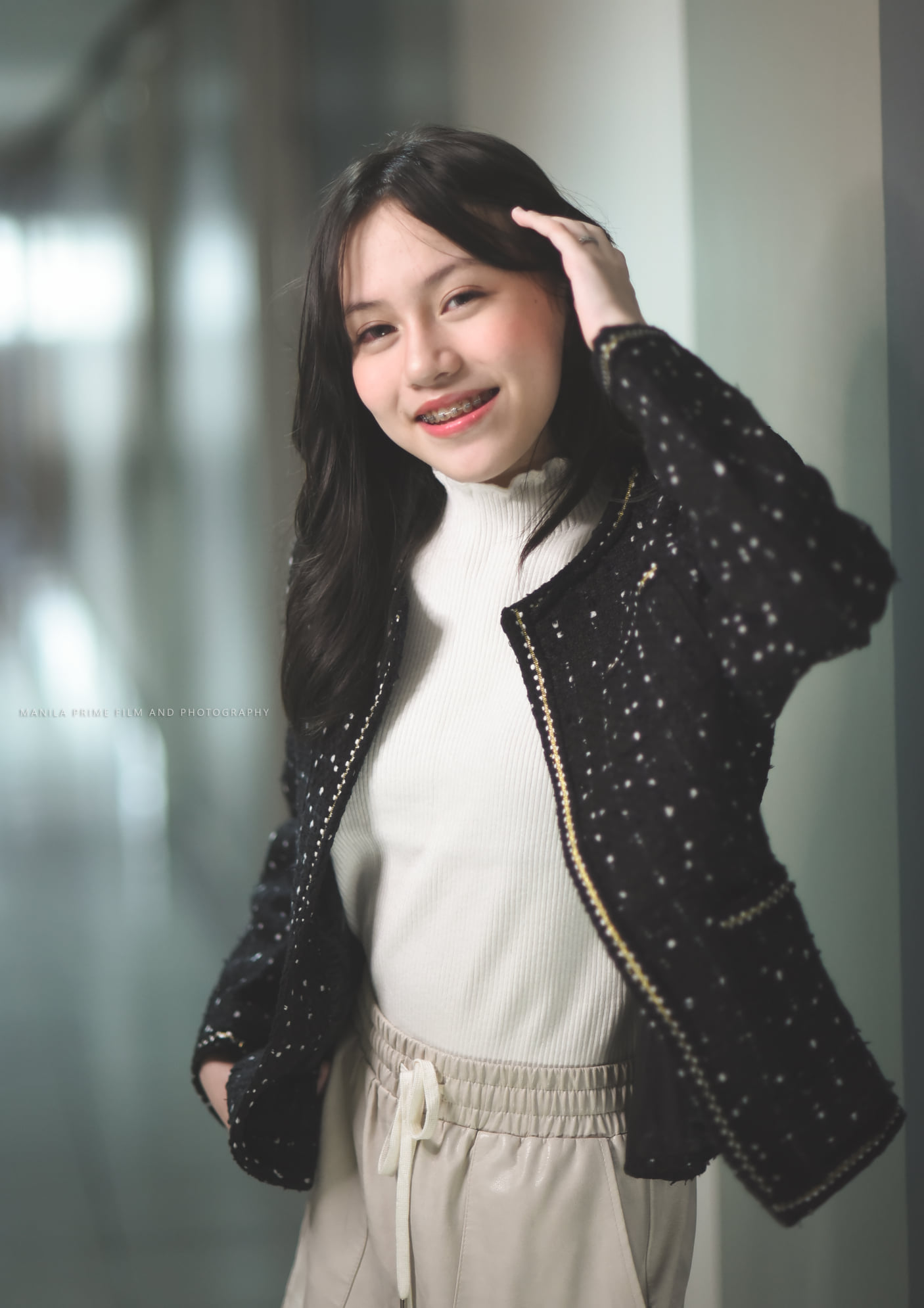 actor Phoebe Villamor large photo