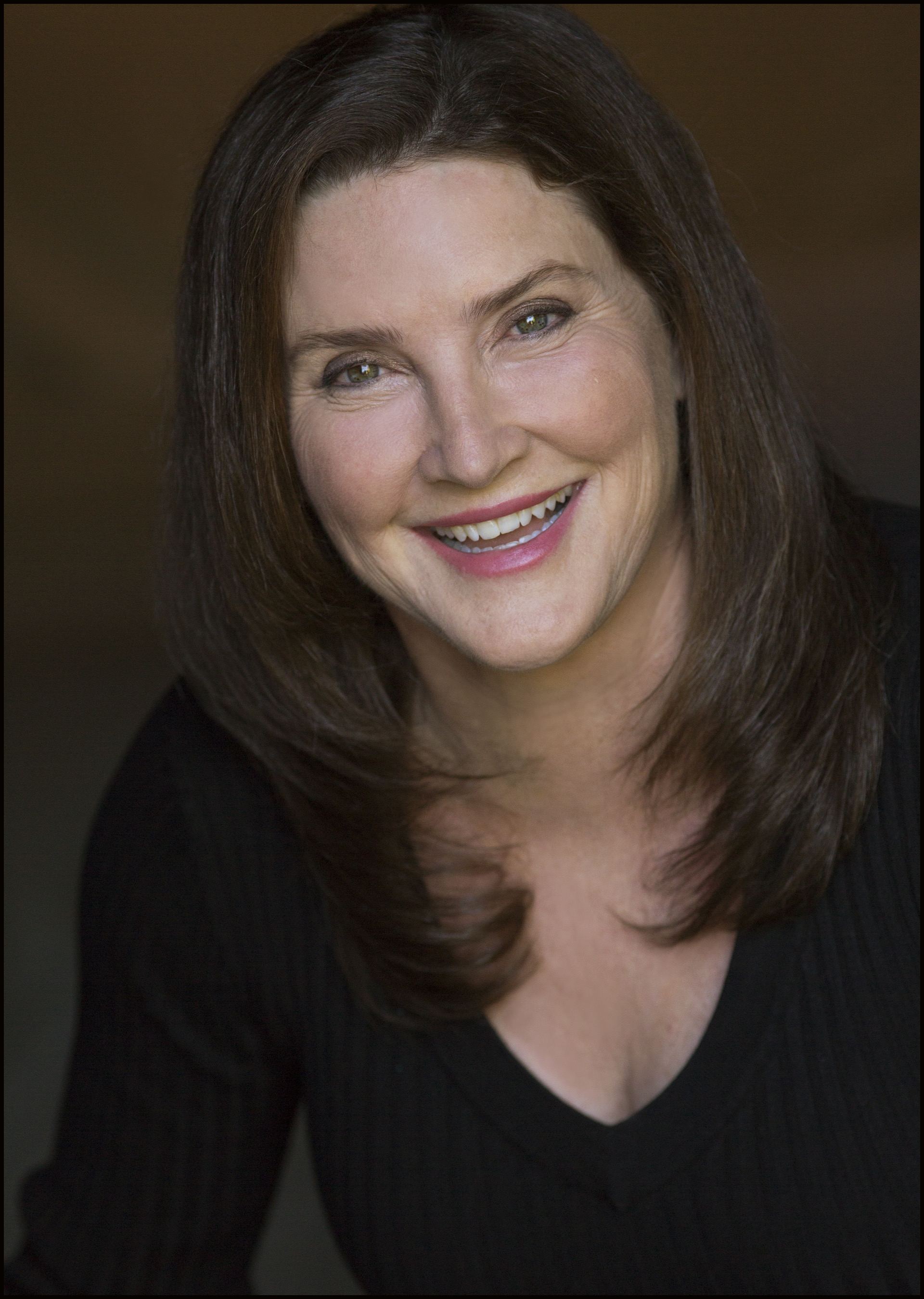 actor Sarah Burns large photo