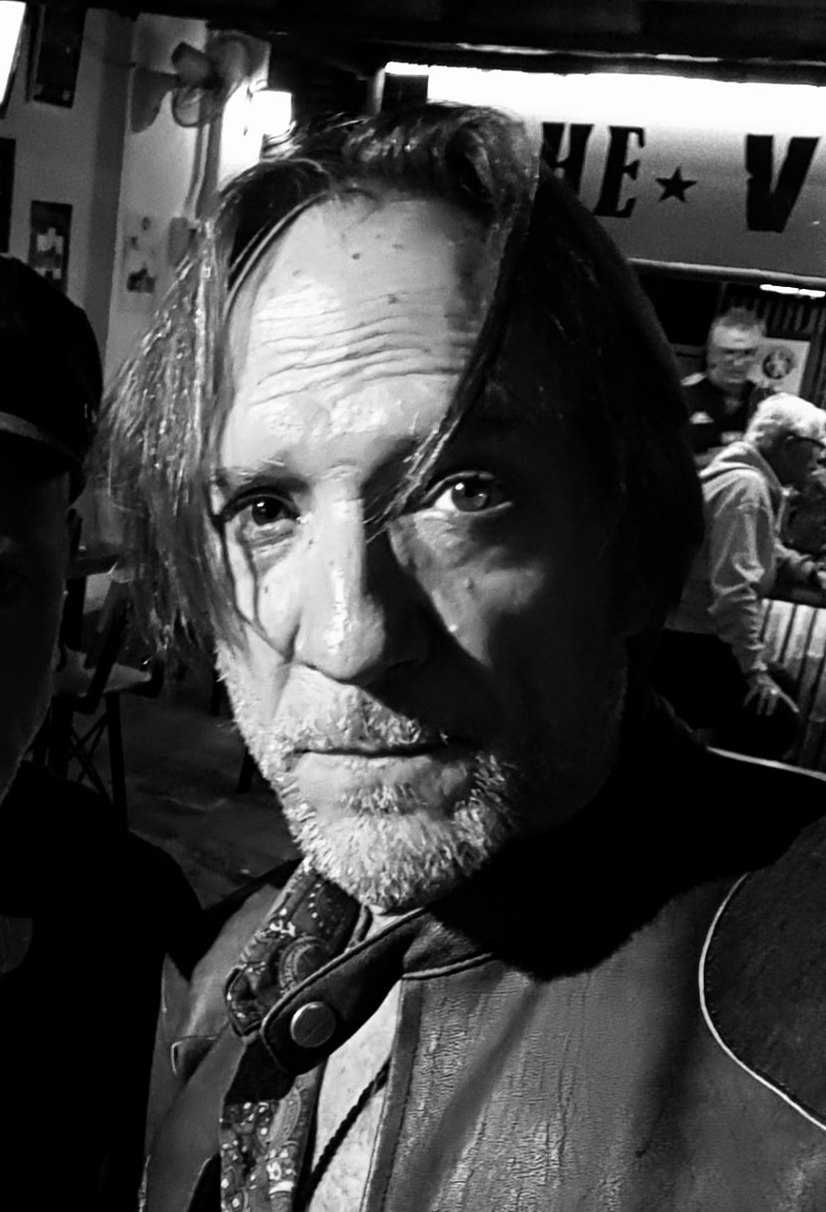 actor Joe Cummings large photo