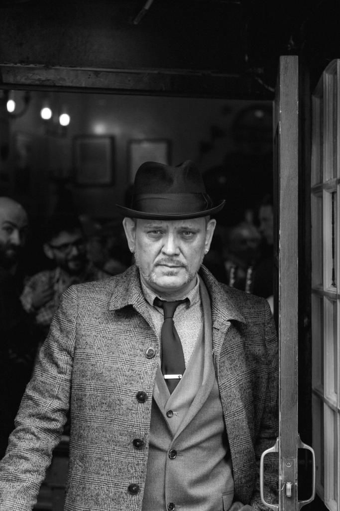 actor Ron Schuitema large photo