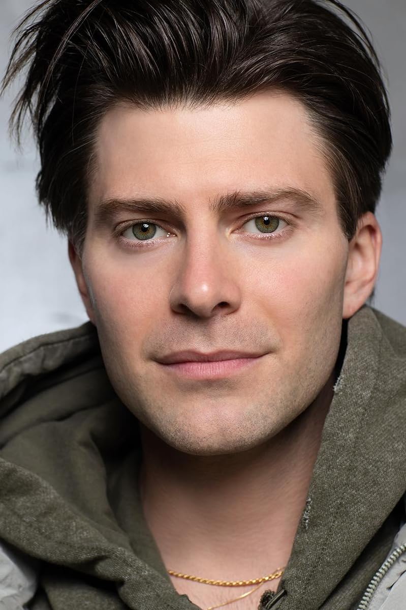 actor Ryan Bonyadi large photo