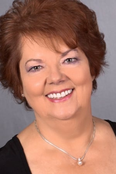 actor Carmen Sylvestre large photo