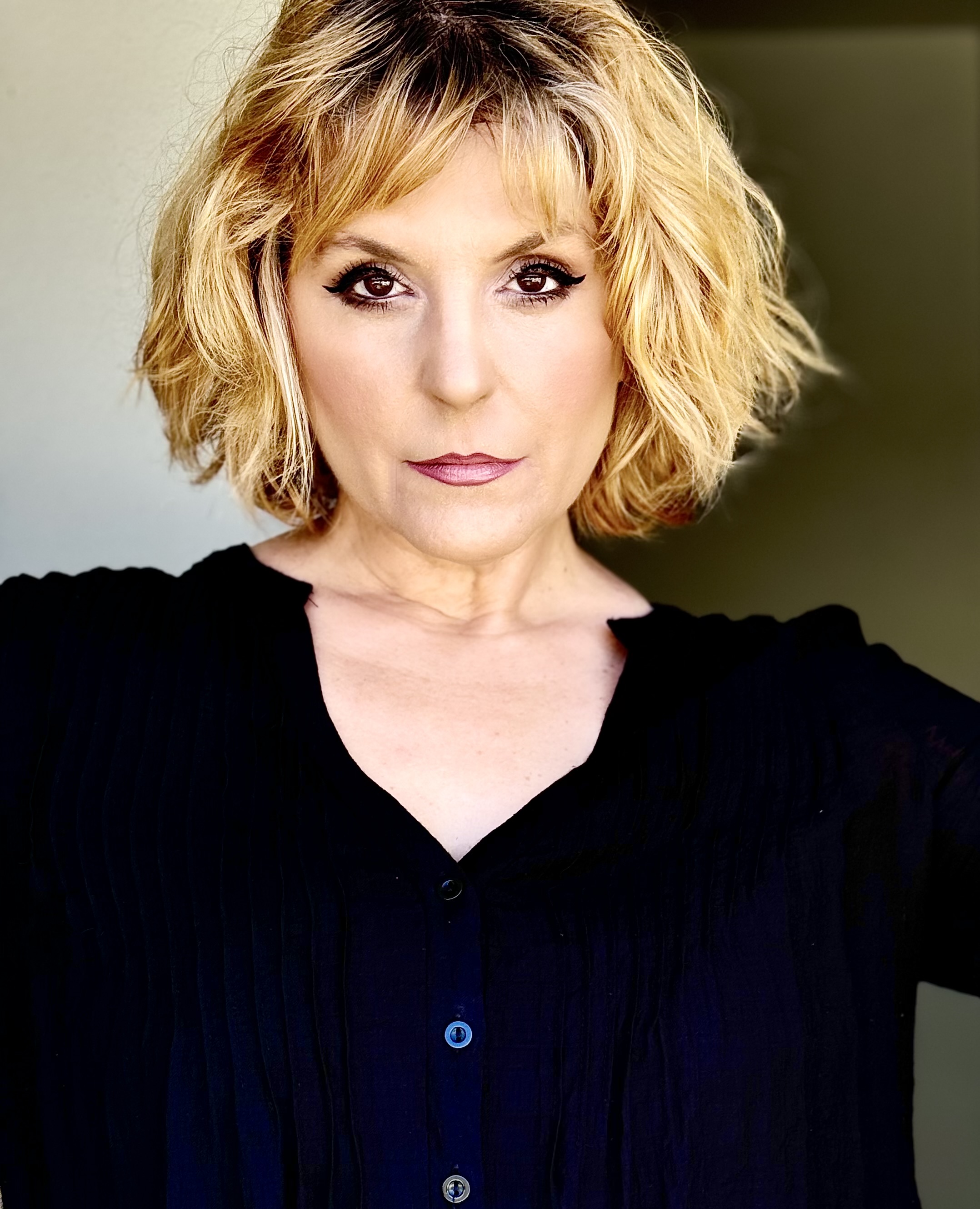 actor Rosie De Candia large photo