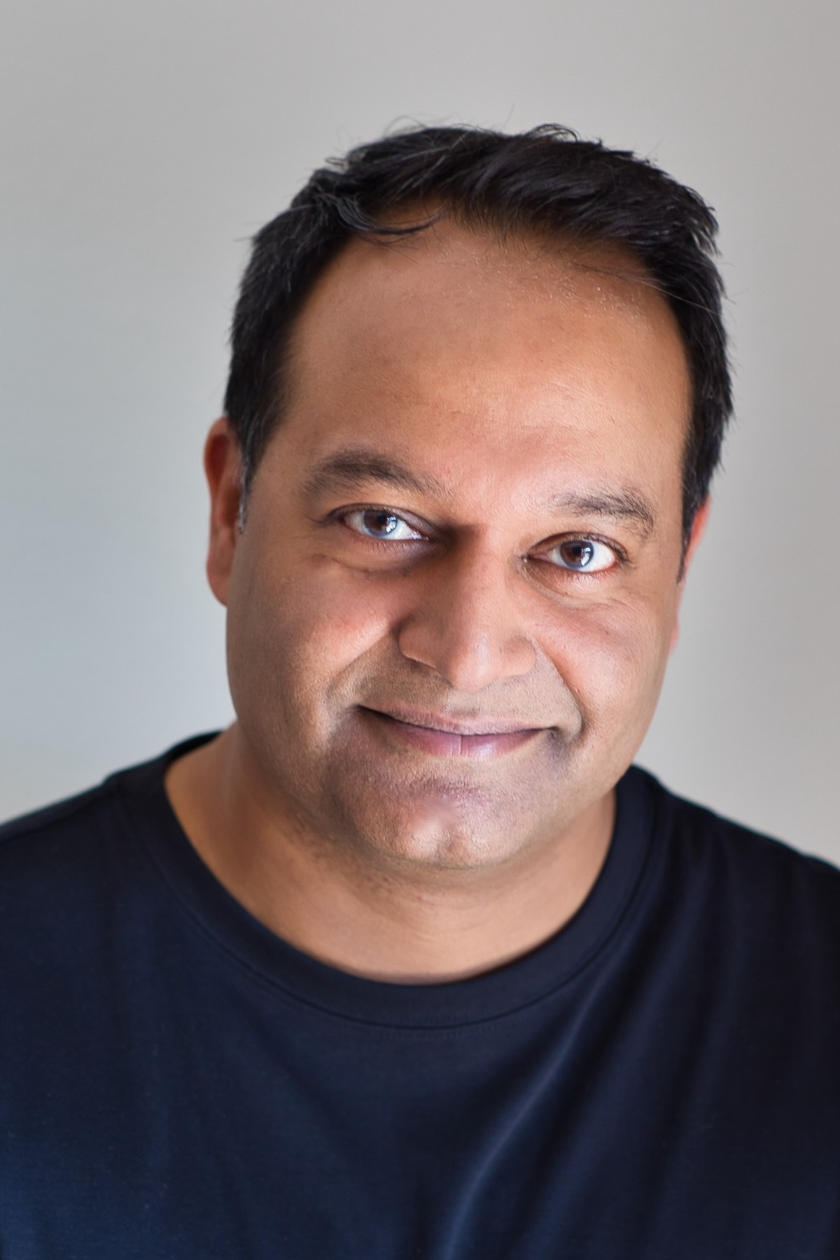 actor Anish Majumdar large photo