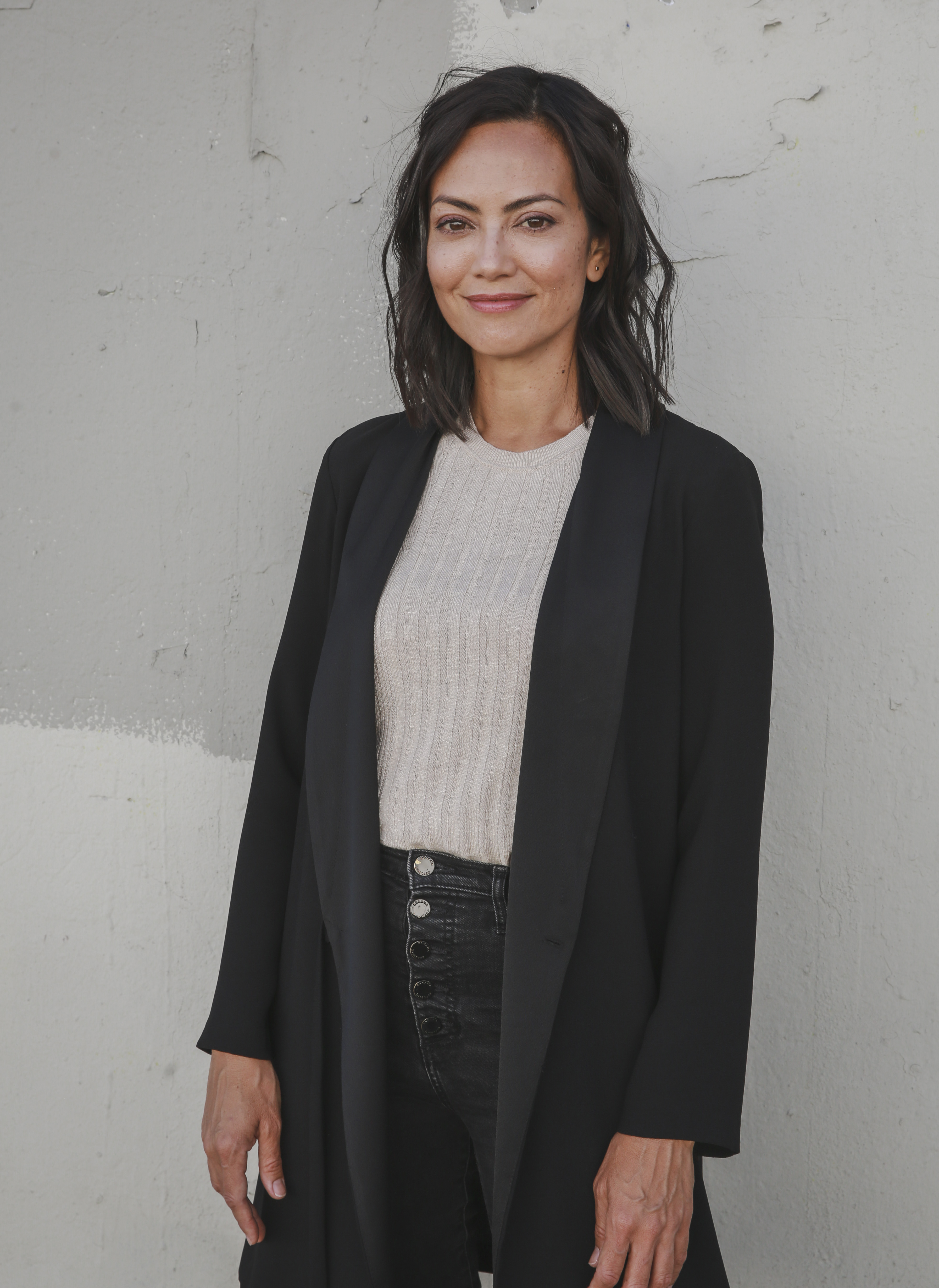 actor Melanie Lewis large photo