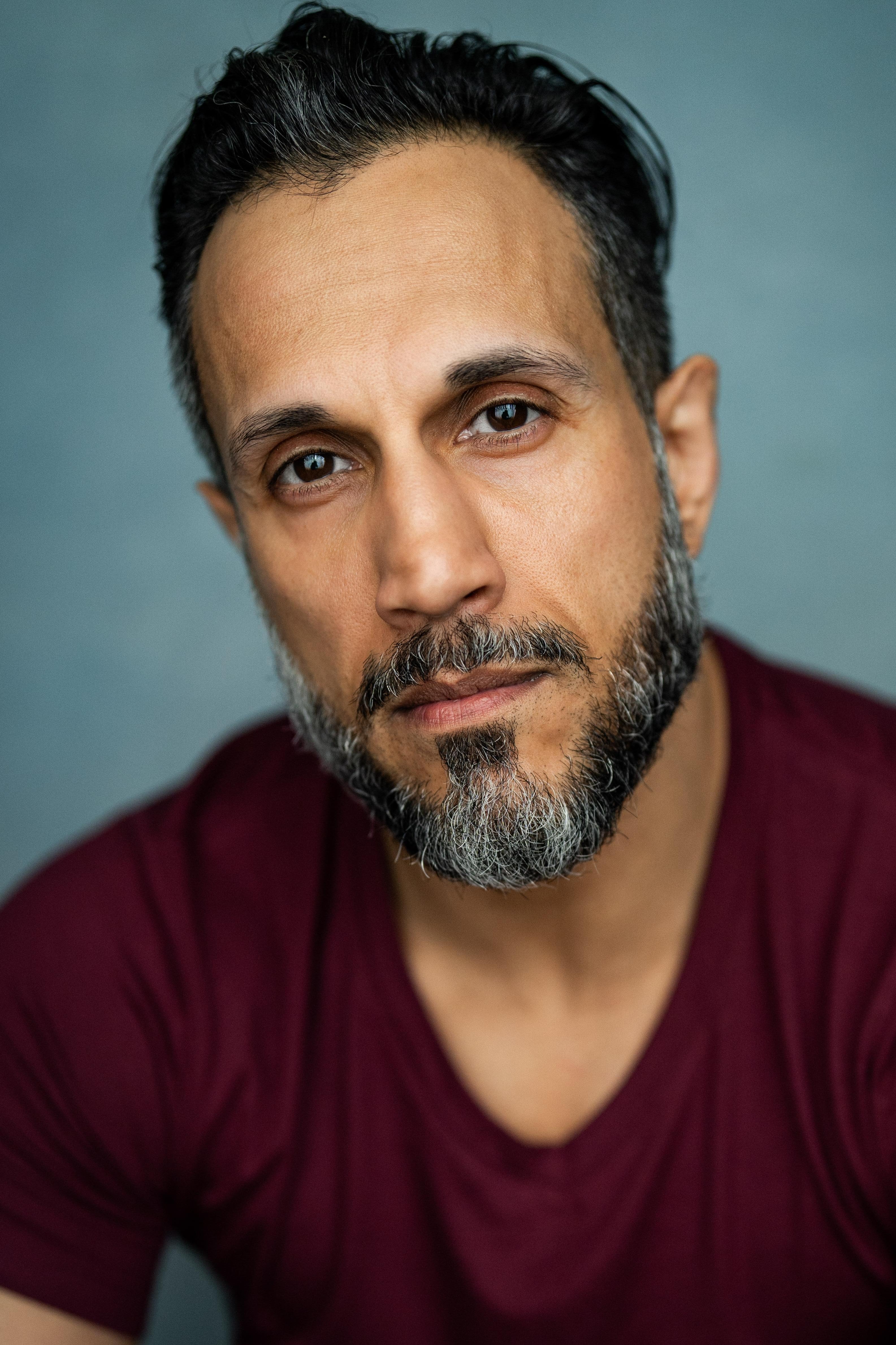 actor Stephen Uppal large photo