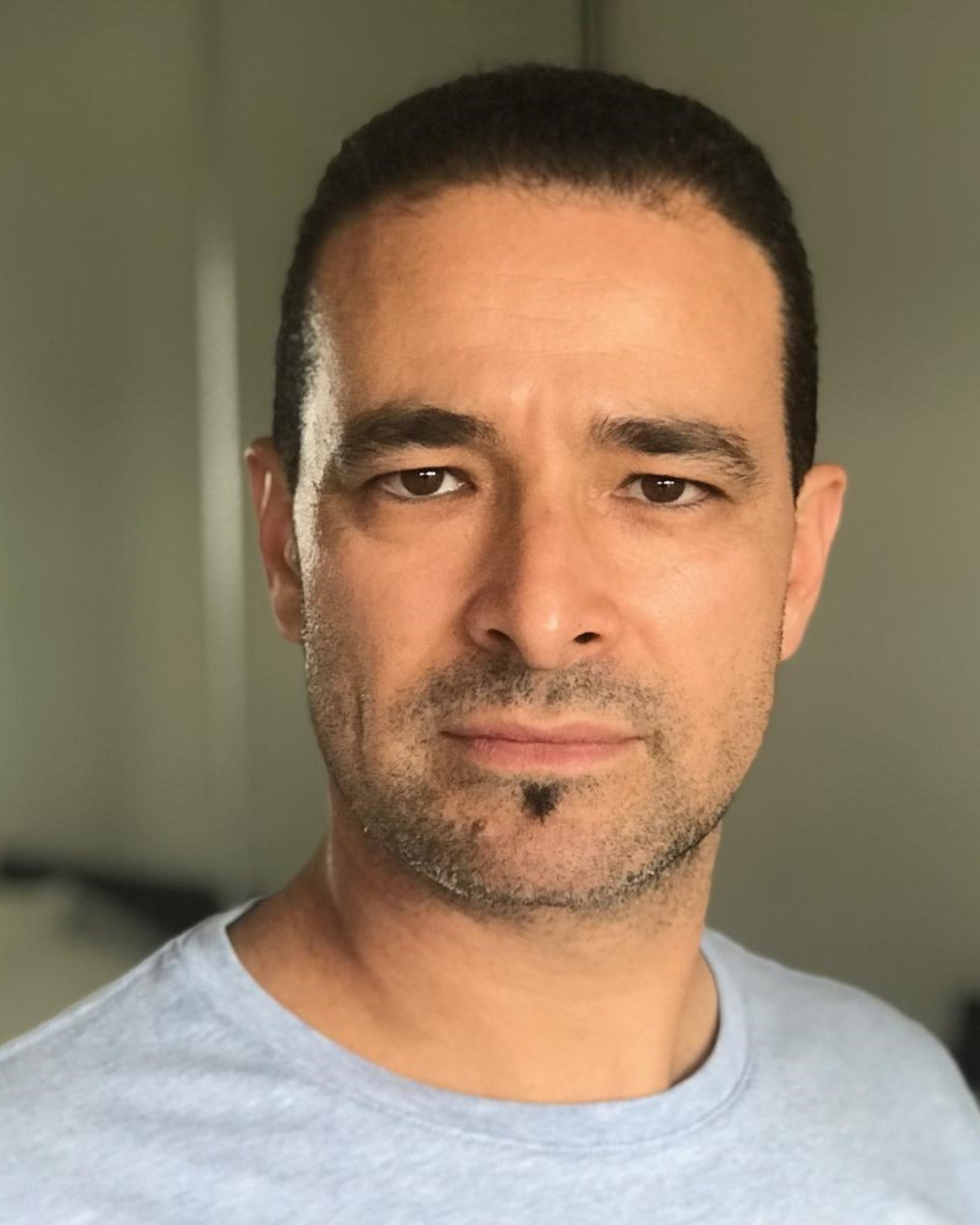 actor Tim House large photo