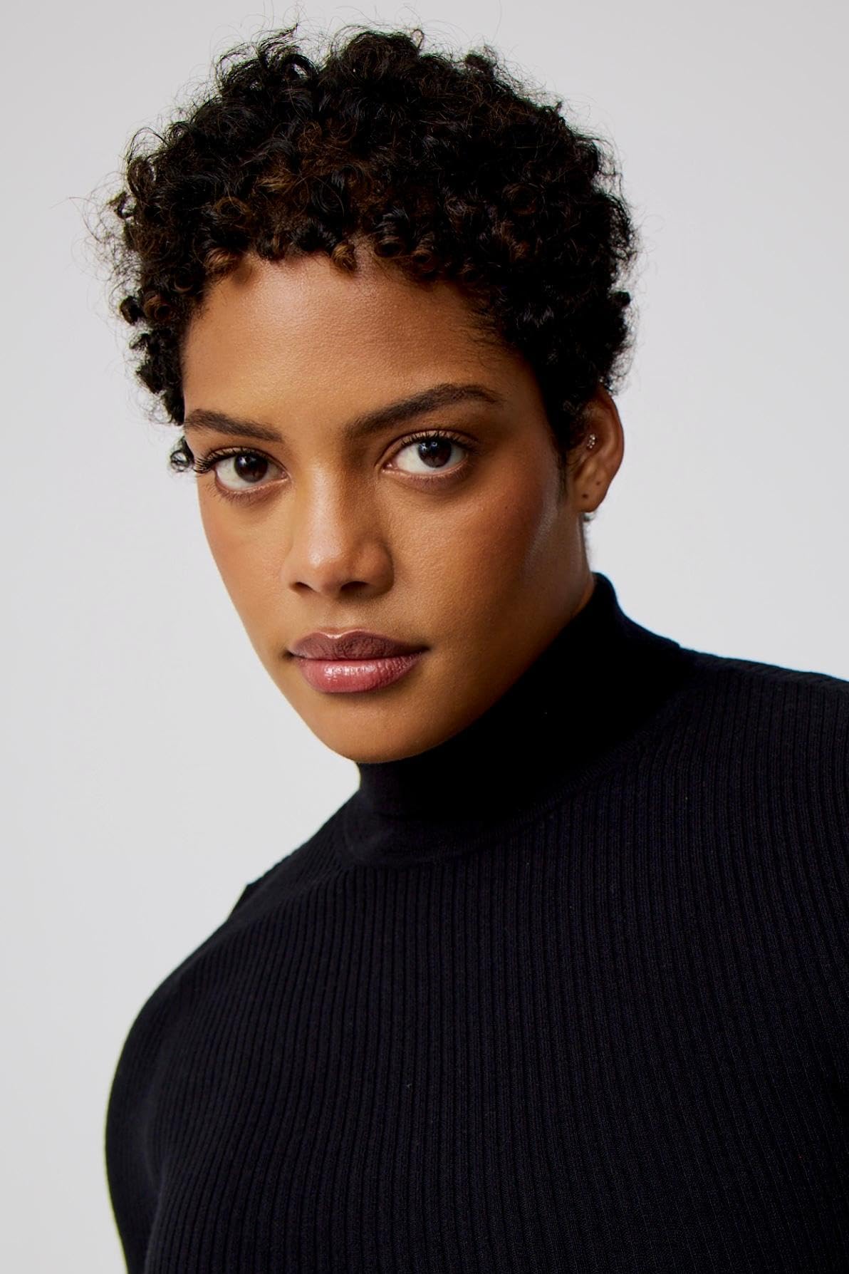 actor Chloé Dumas large photo