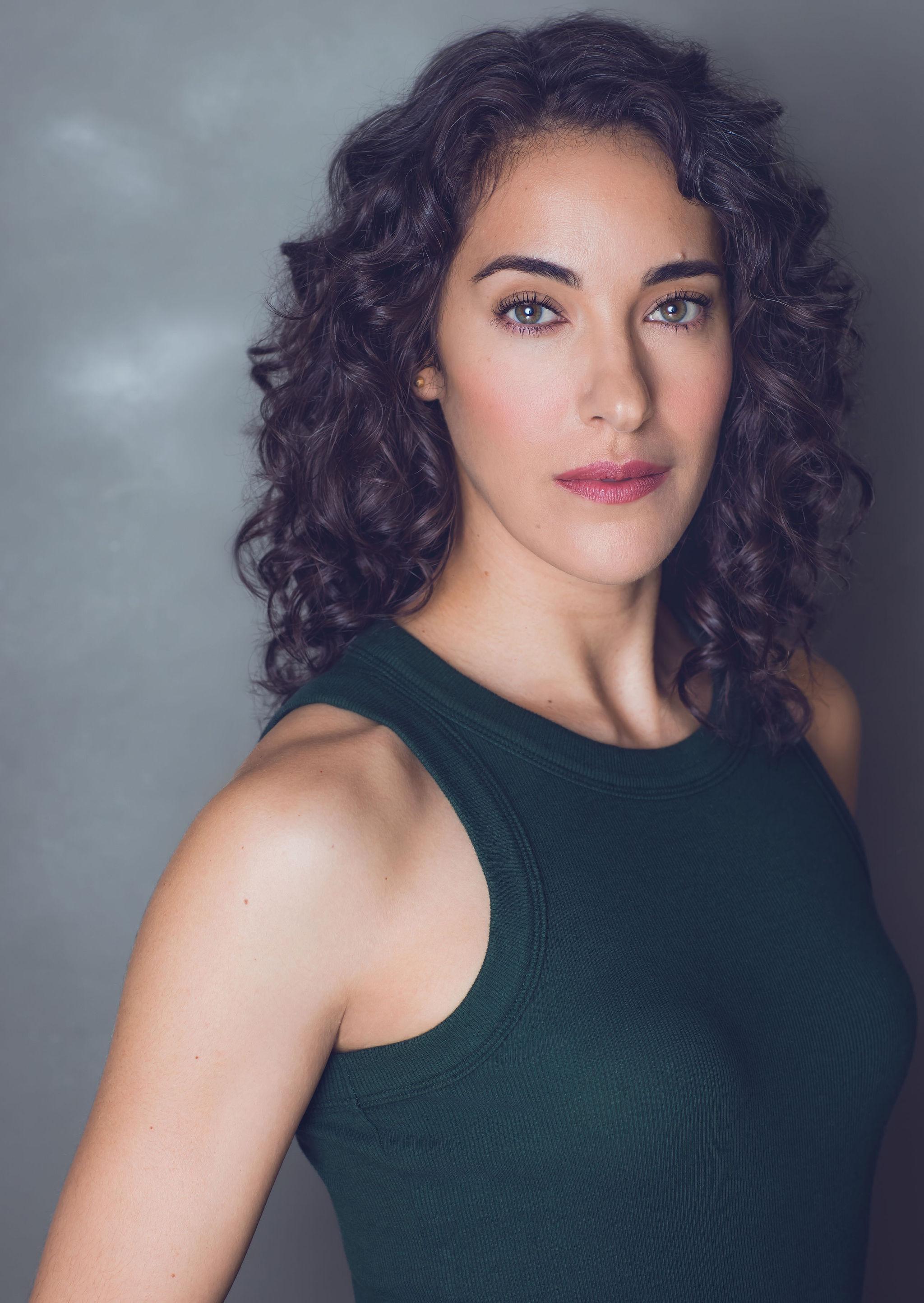 Stephanie Linas