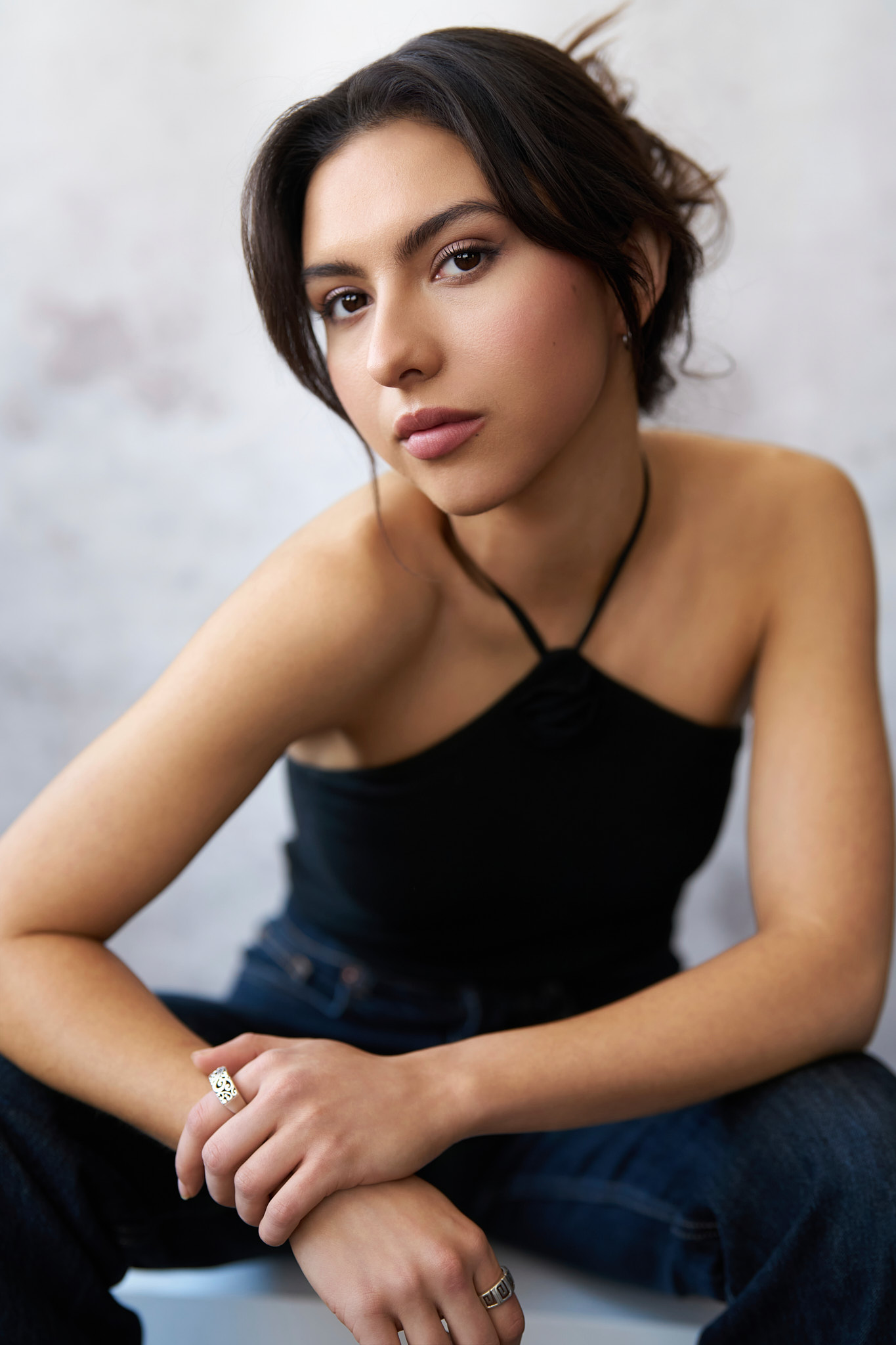 actor Sara Malal Rowe large photo