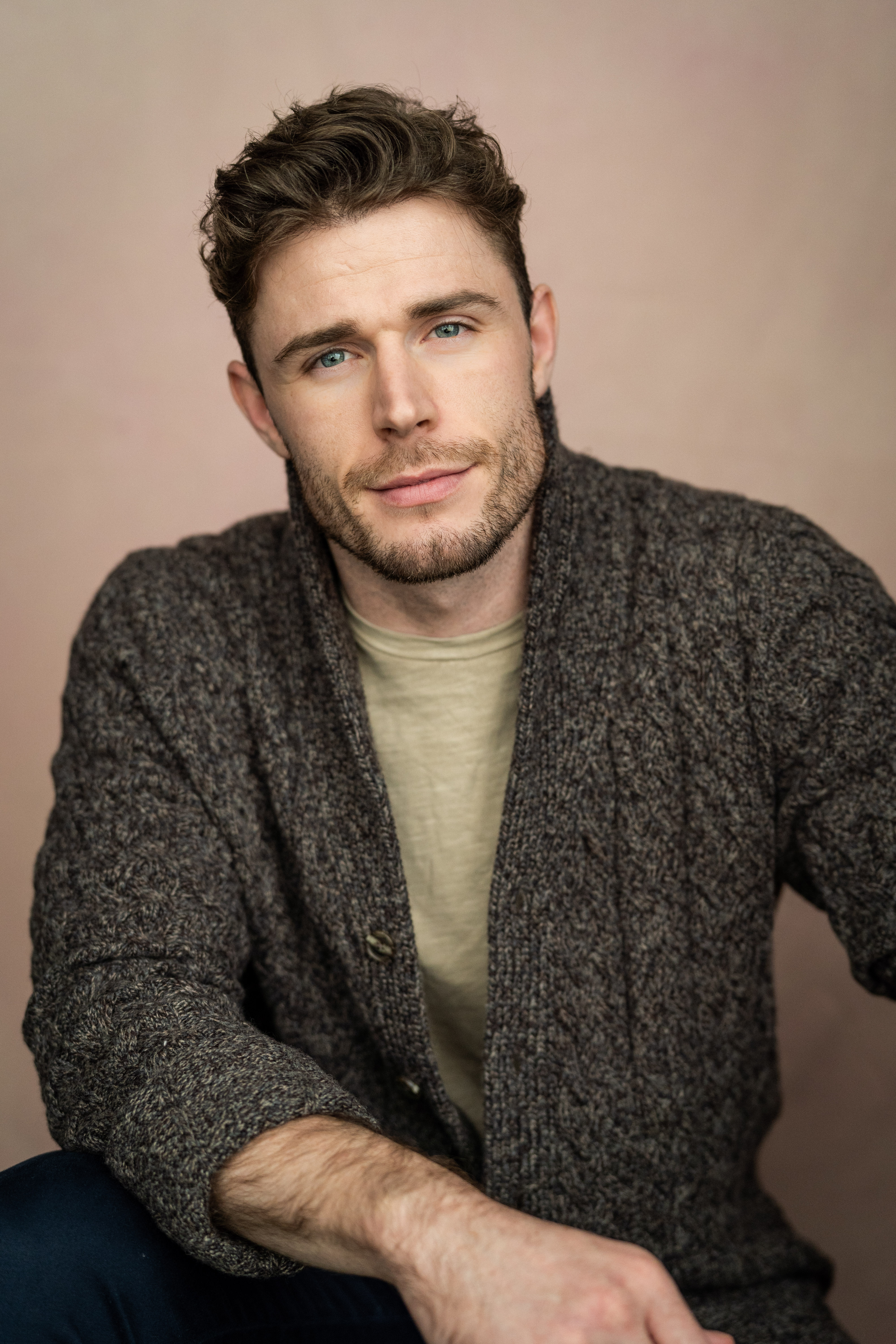 actor Callum Kerr large photo