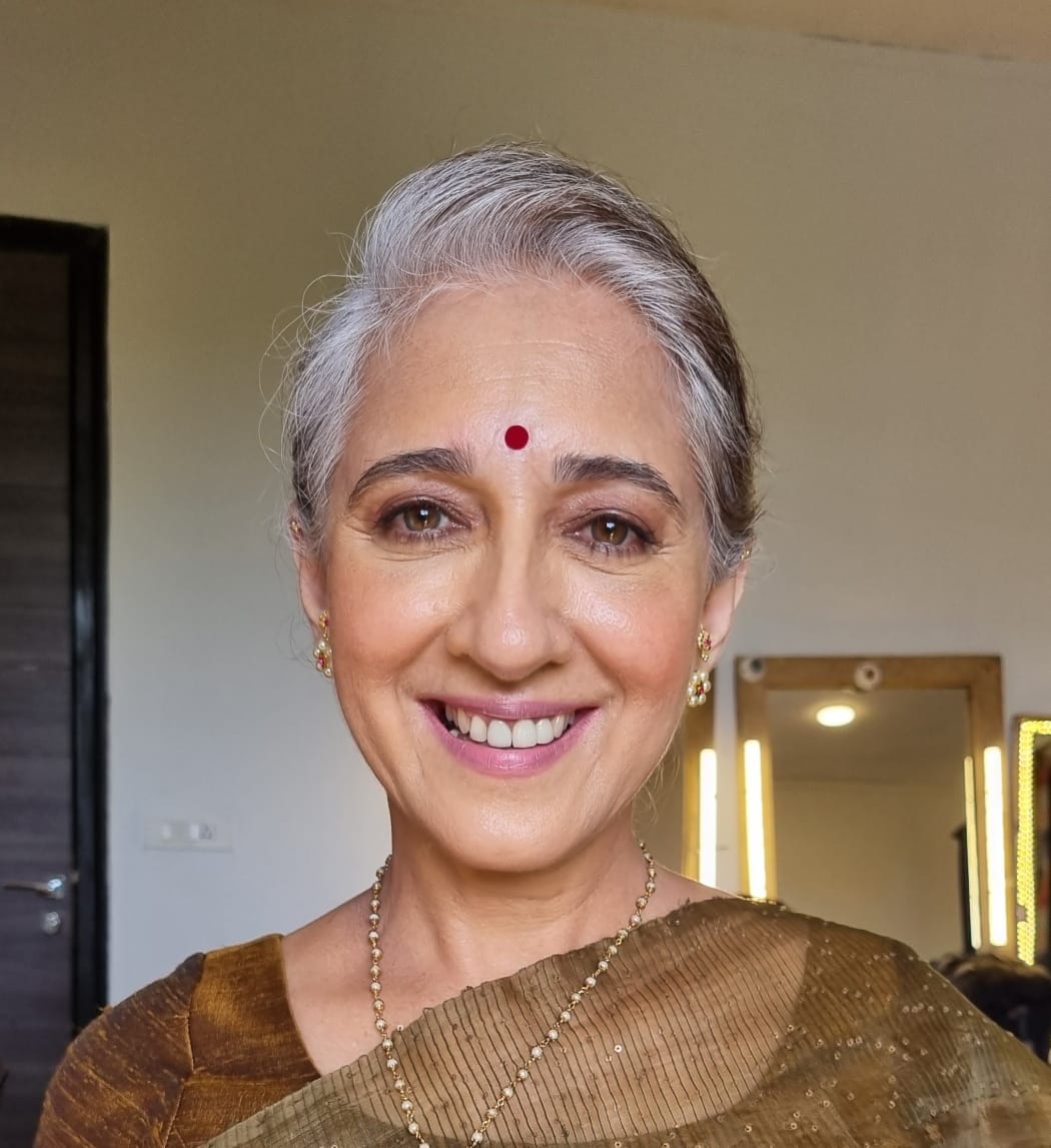 actor Nikhat Khan large photo