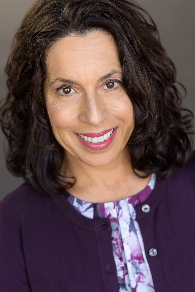 actor Joy Perry large photo