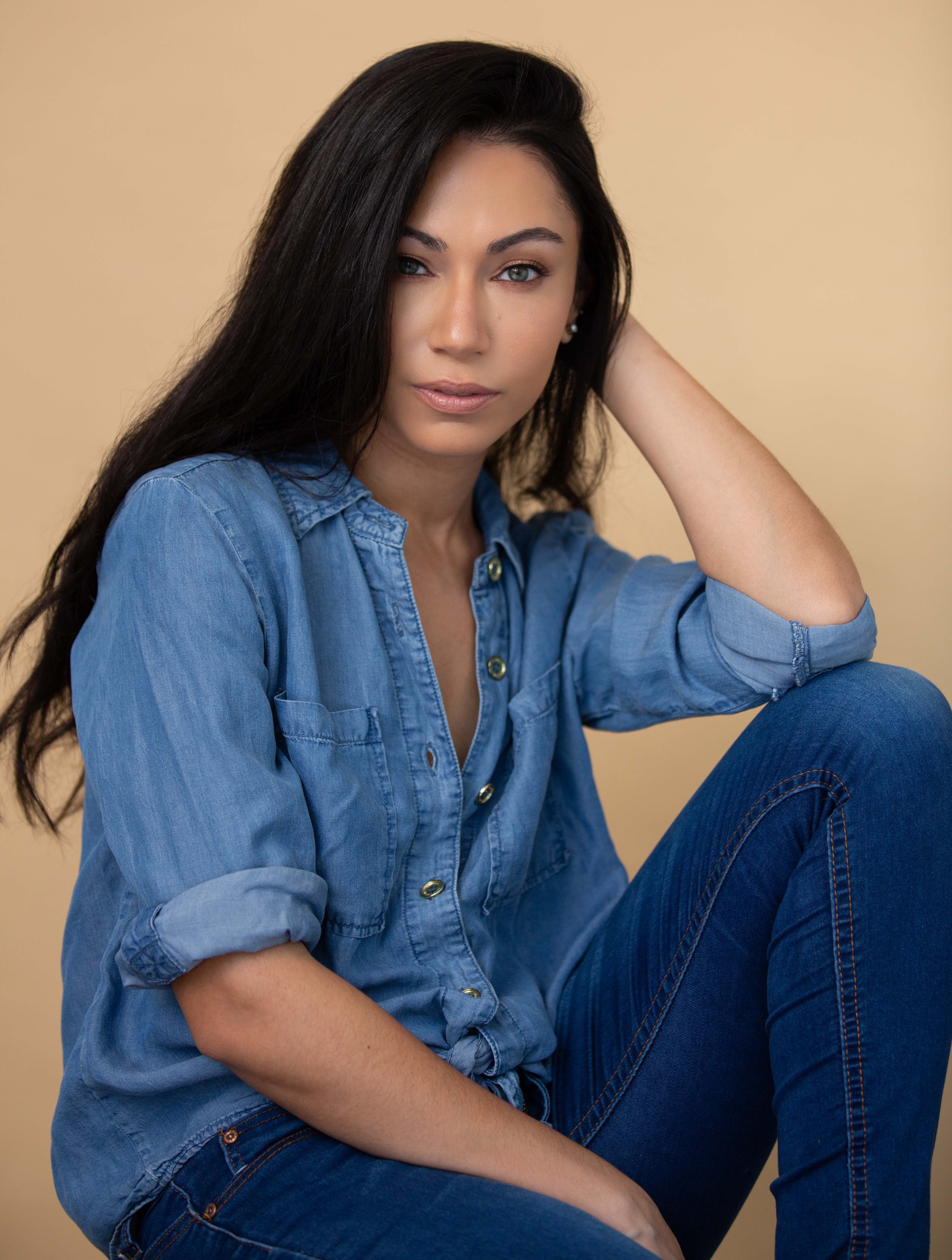 actor Valerie LeBlanc large photo