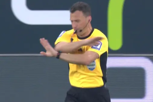 [Highlights] Martel's block suspected of handball, referee cancels penalty after VAR reminder