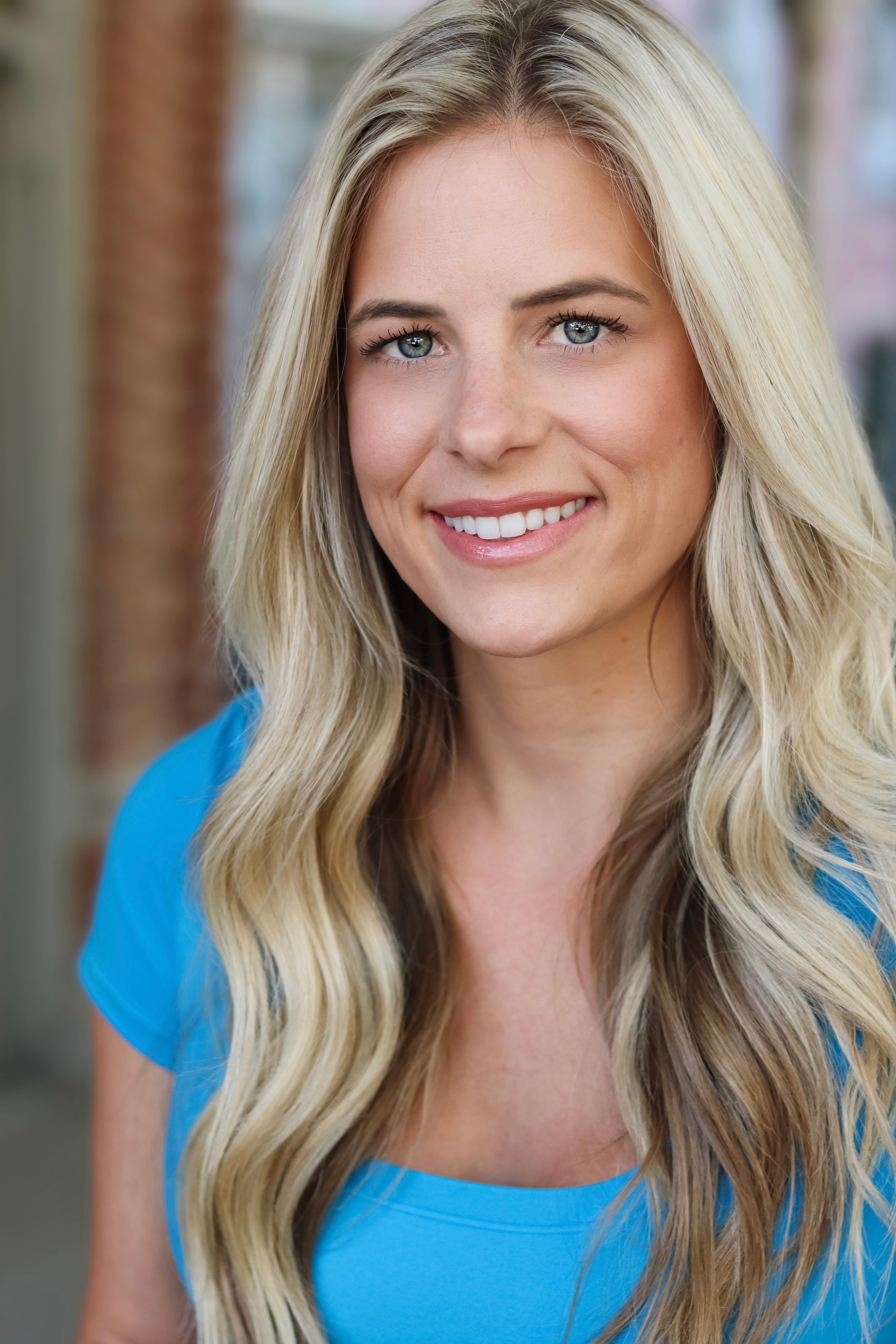 actor Krysti DeMario large photo