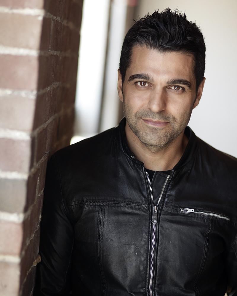 actor Julian Tassielli large photo