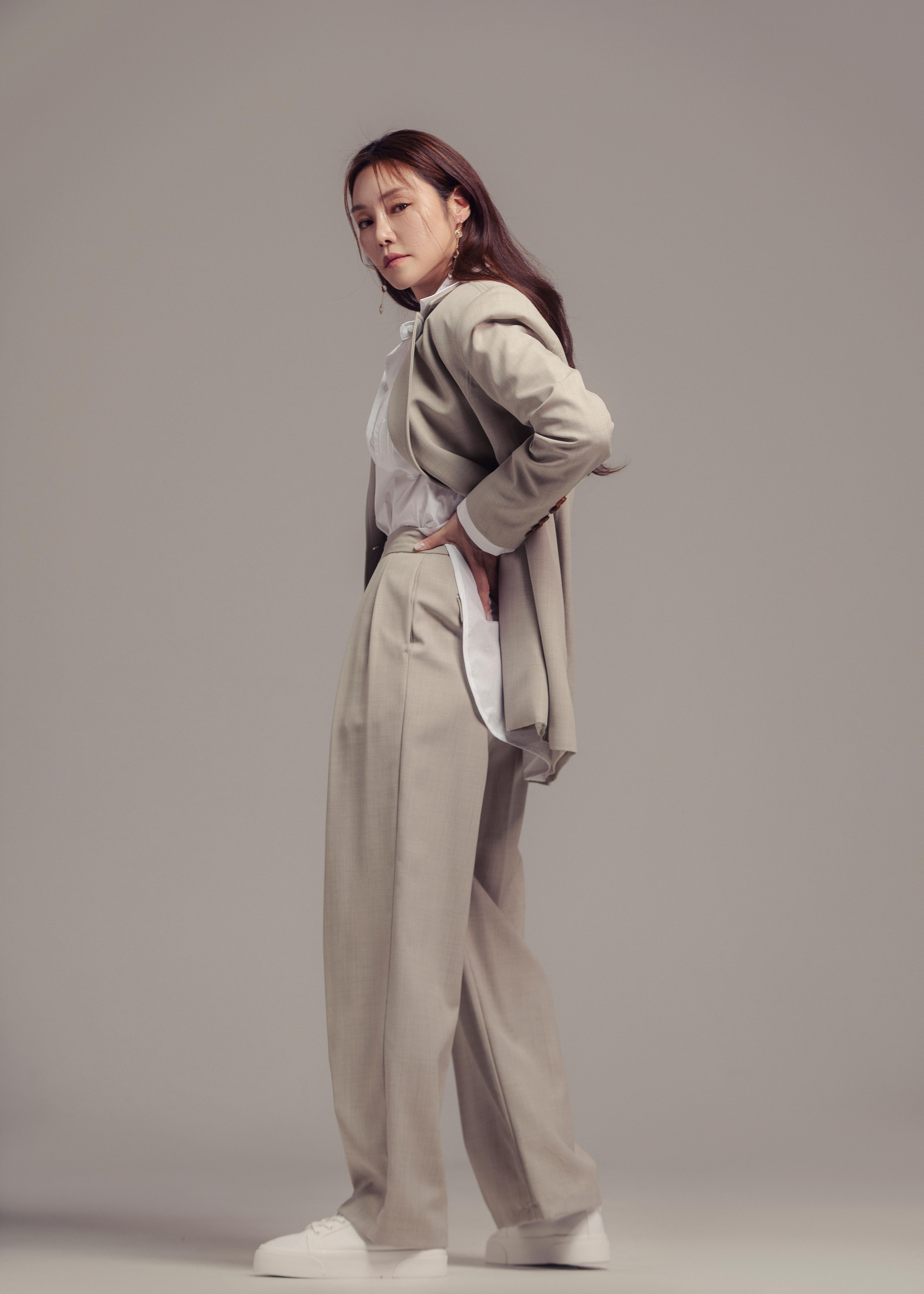actor Ji-Yeon Cha large photo