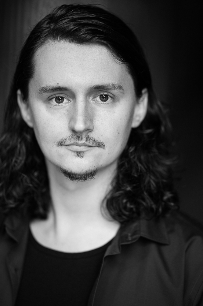 actor Andrew Gourlay large photo