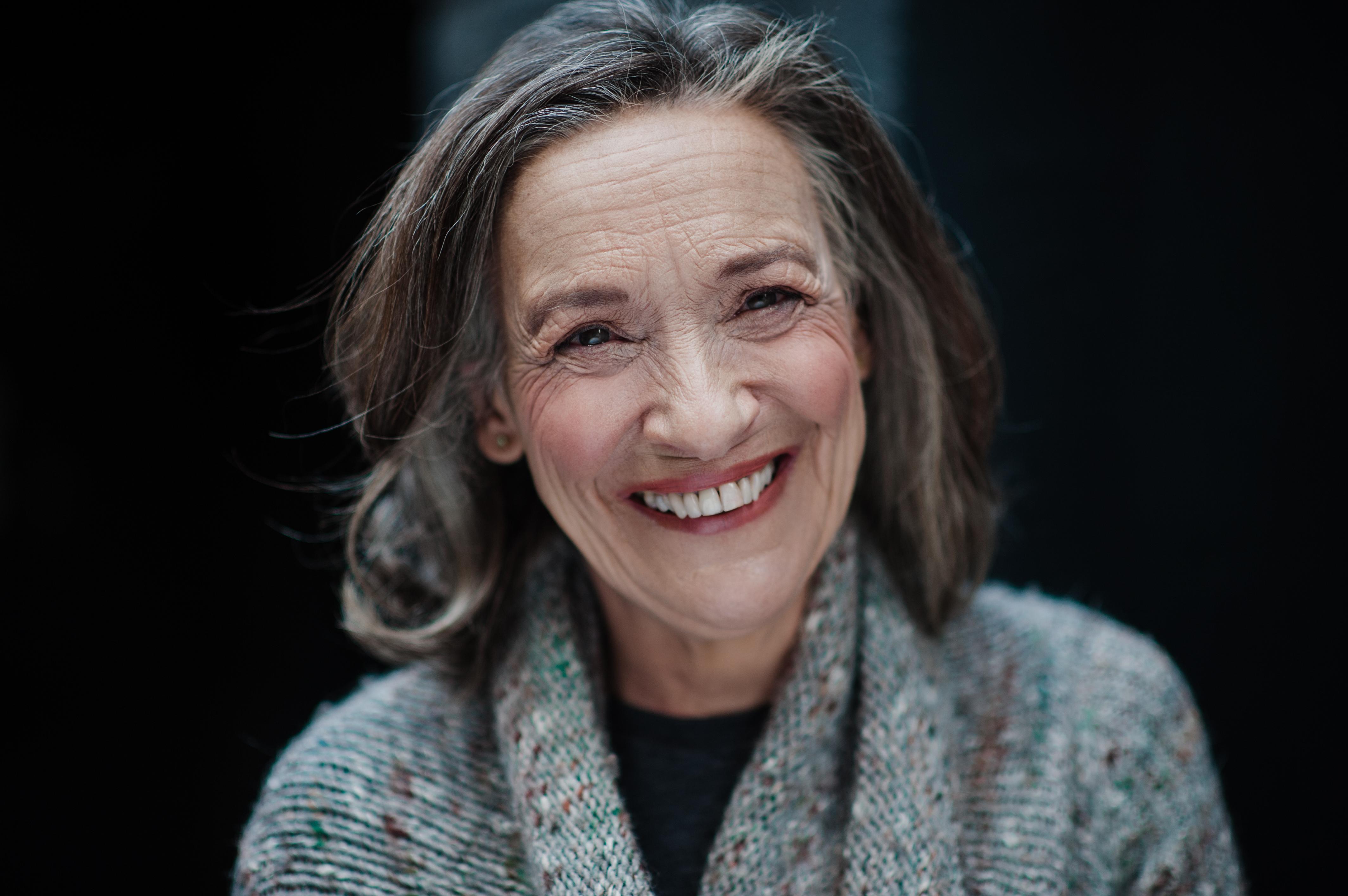 actor Francesca Waters large photo