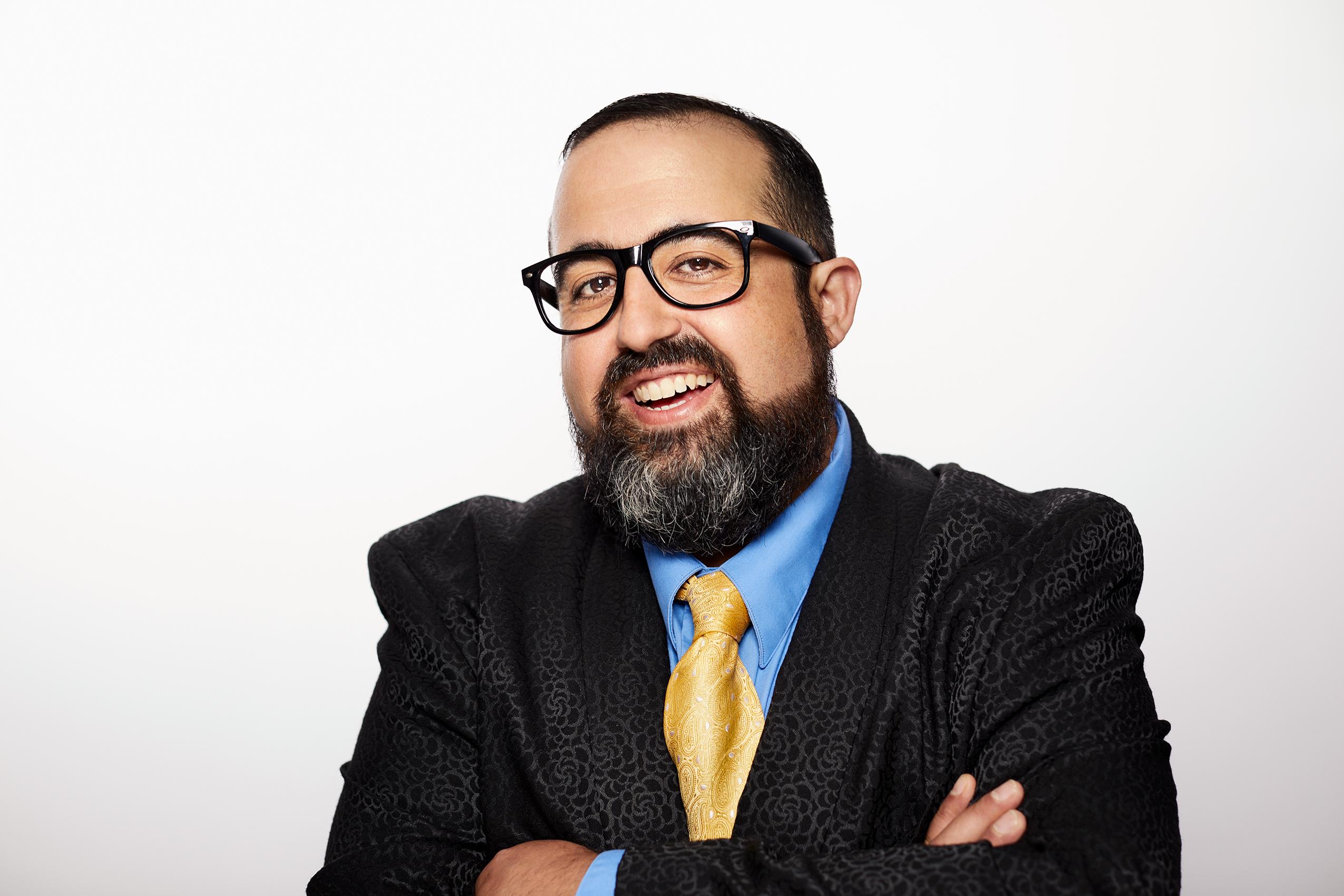 actor Arash Aiinehsazian large photo